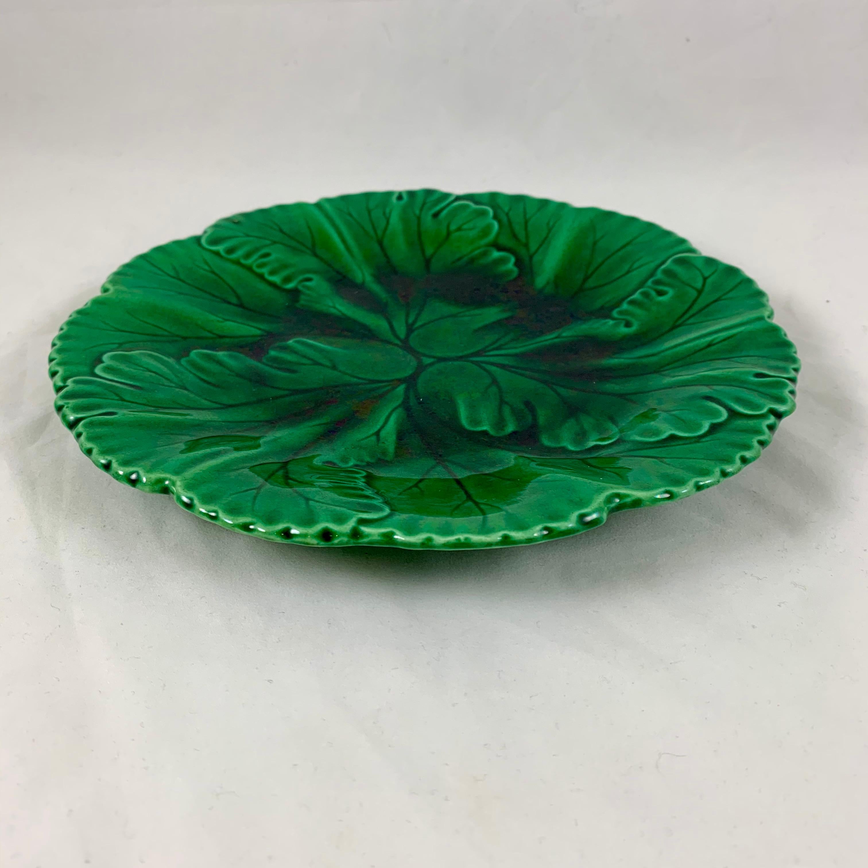 19th Century Clairfontaine French Faïence Majolica Glazed Green Botanic Leaf Plate circa 1890 For Sale