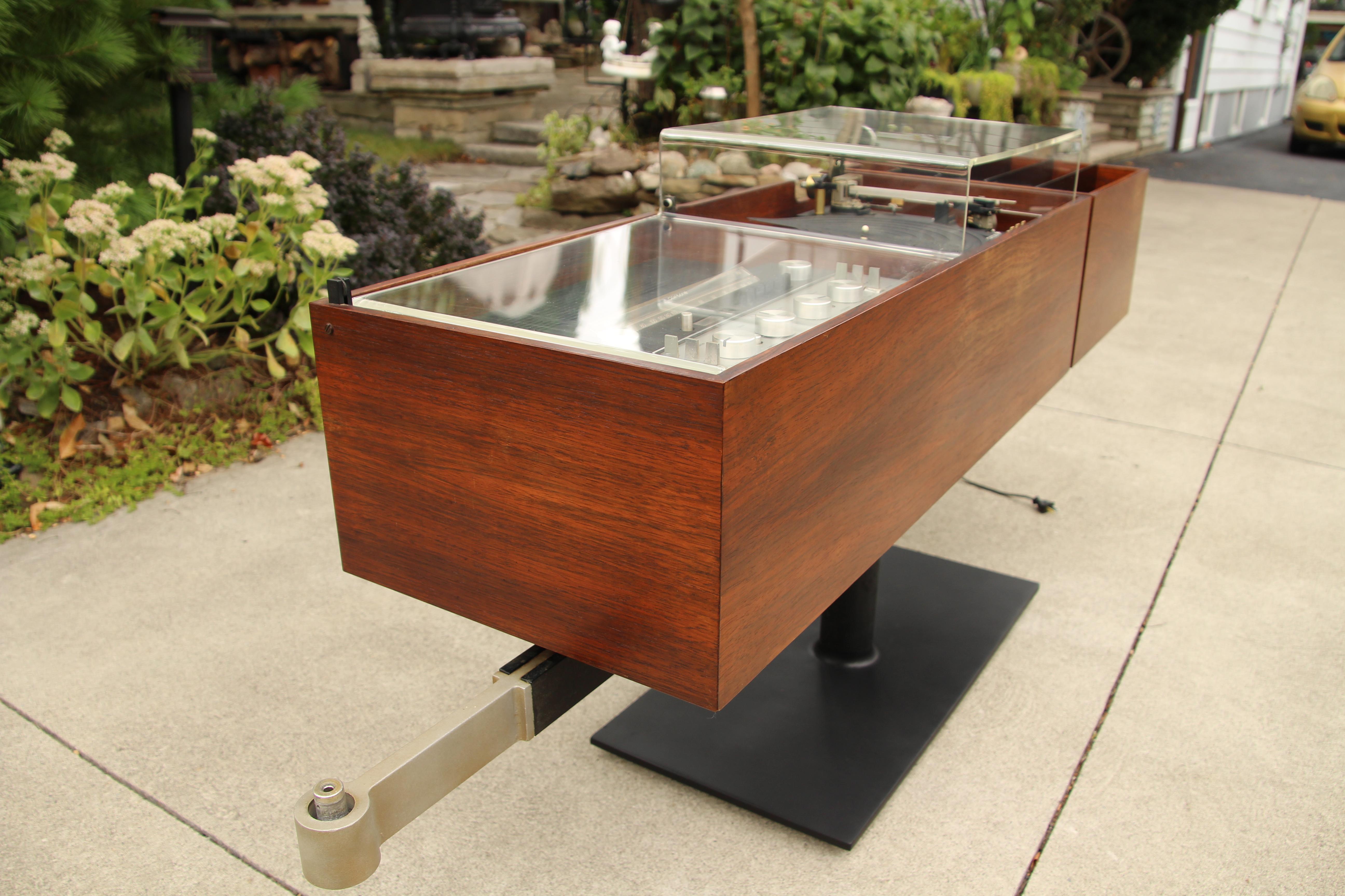 Aluminium Clairtone Project G2 Series T11 Console Stereo System & Garrard Turntable en vente