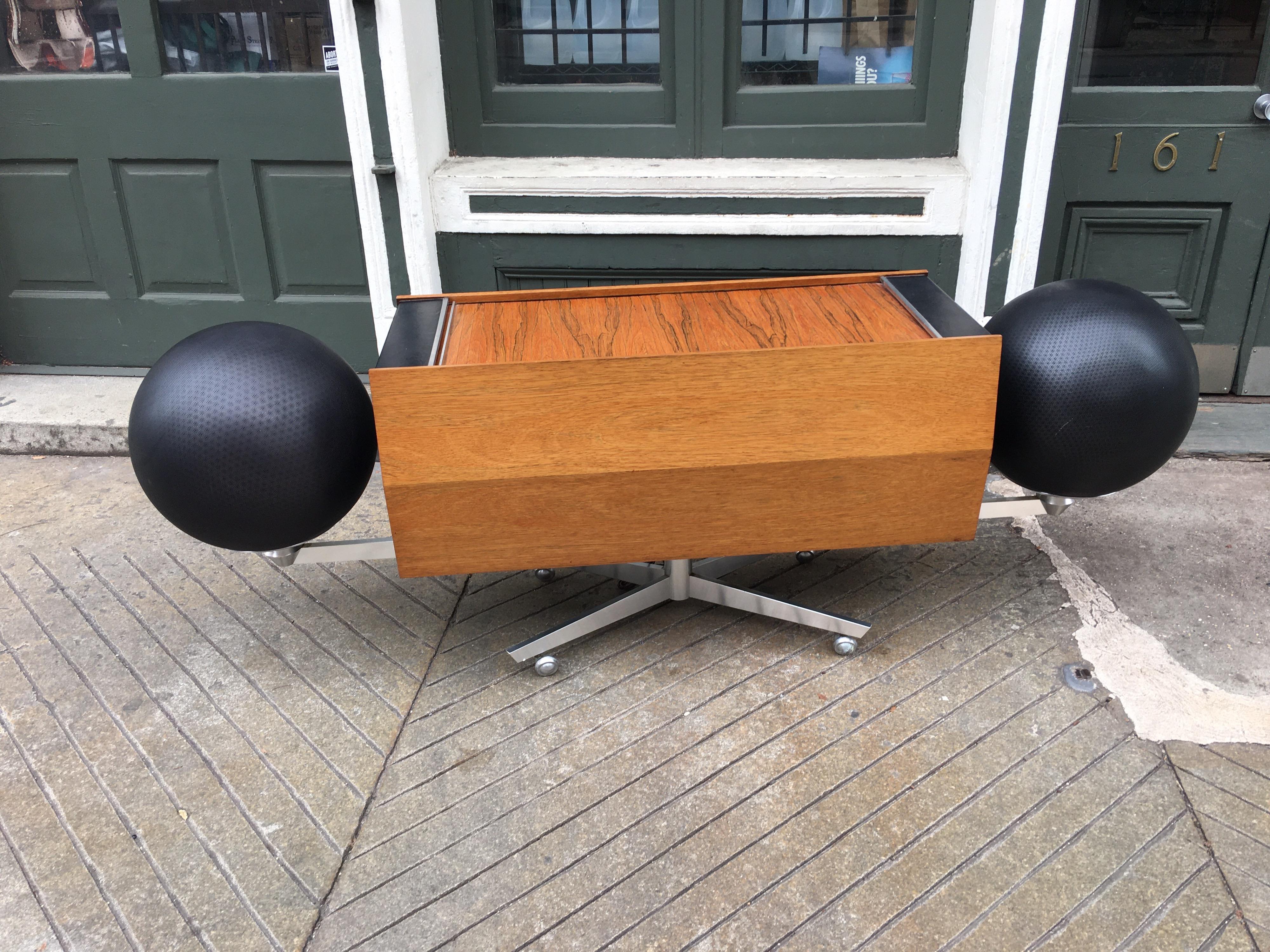 Clairtone T10 Designed by Hugh Spencer 1