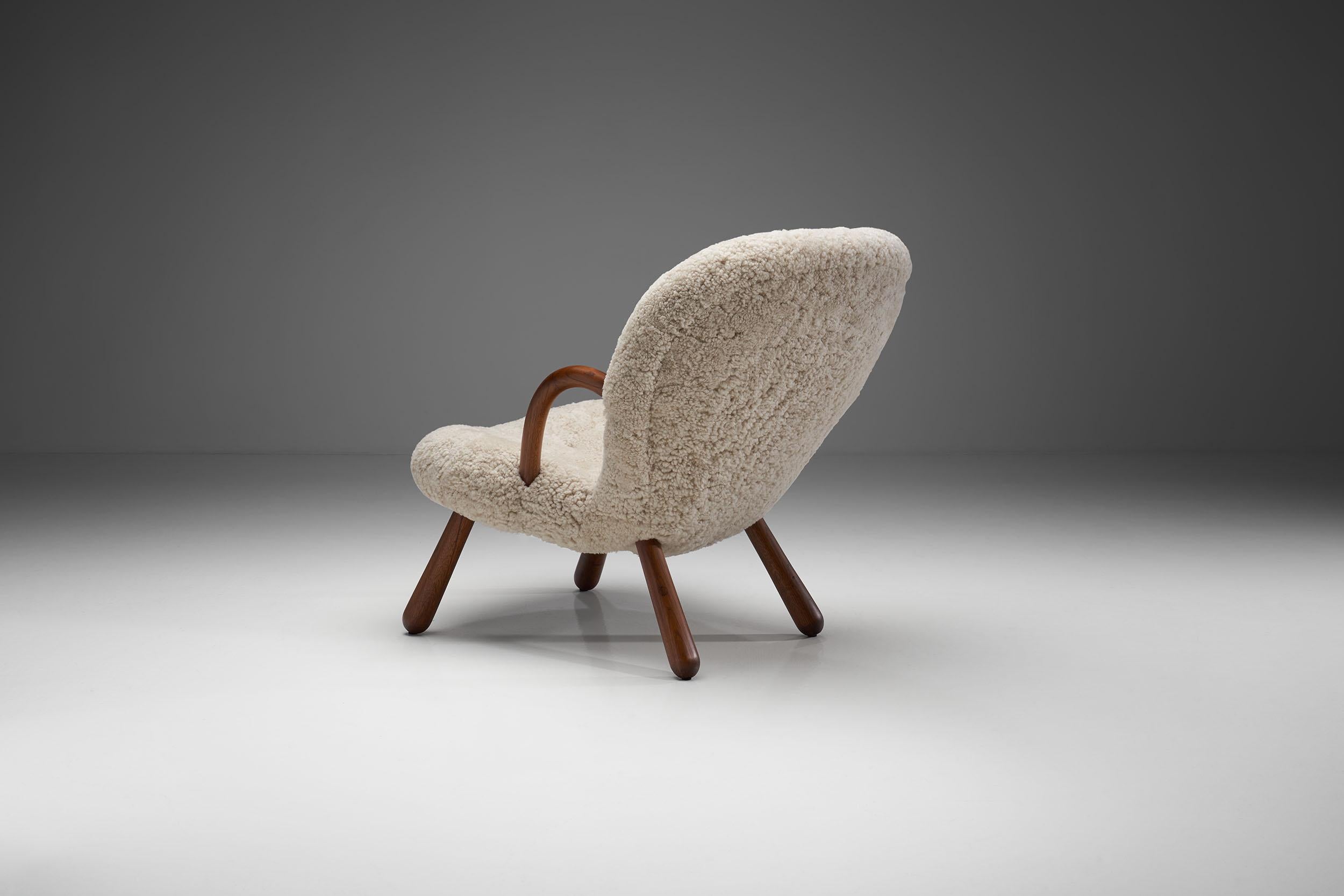 Scandinavian Modern “Clam” Chair by Arnold Madsen for Madsen & Schubell, Denmark, 1944 For Sale