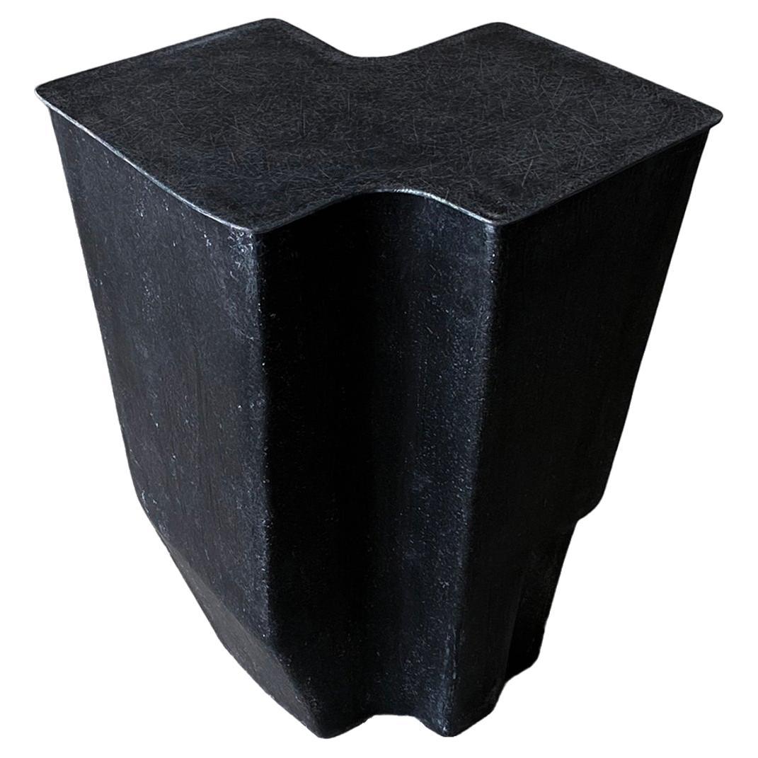 Clam High by VAVA Objects, handcrafted fiberglass side table made in Sweden For Sale