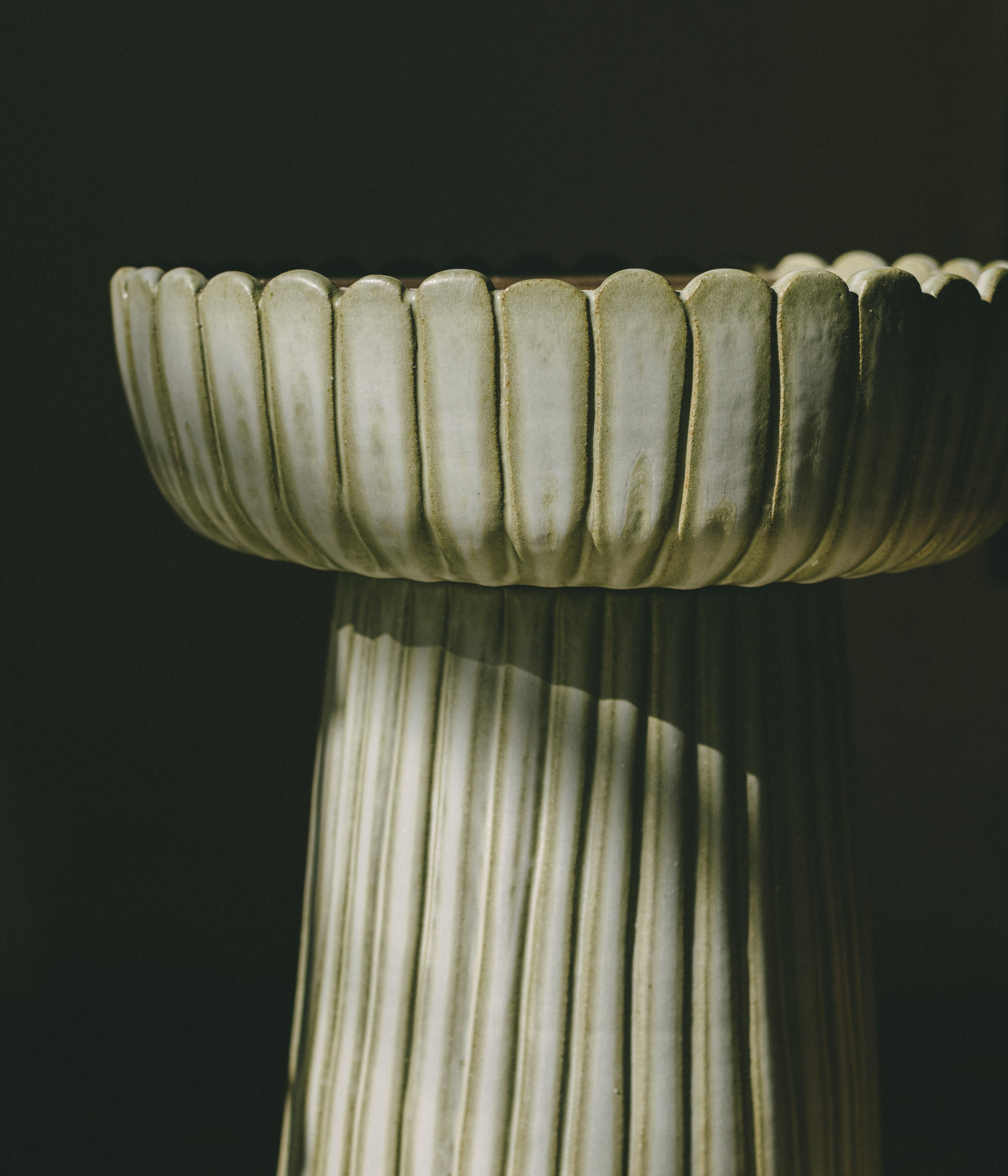 Clam Pink Onyx Side Table by Casa Alfarera In New Condition For Sale In Geneve, CH