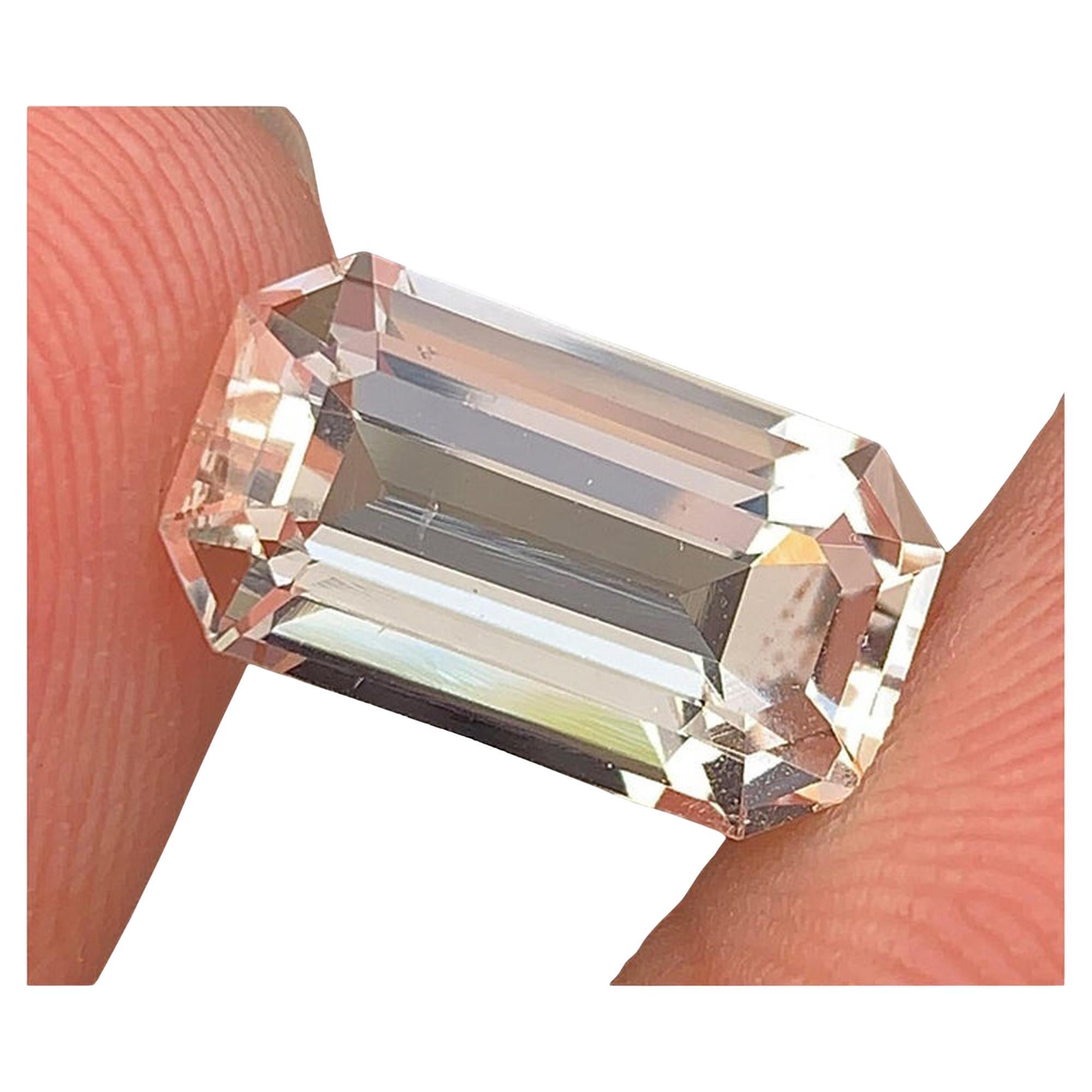 Clam Shell Color Morganite Gemstone Natural Emerald Cut 6.40 CTs For Sale