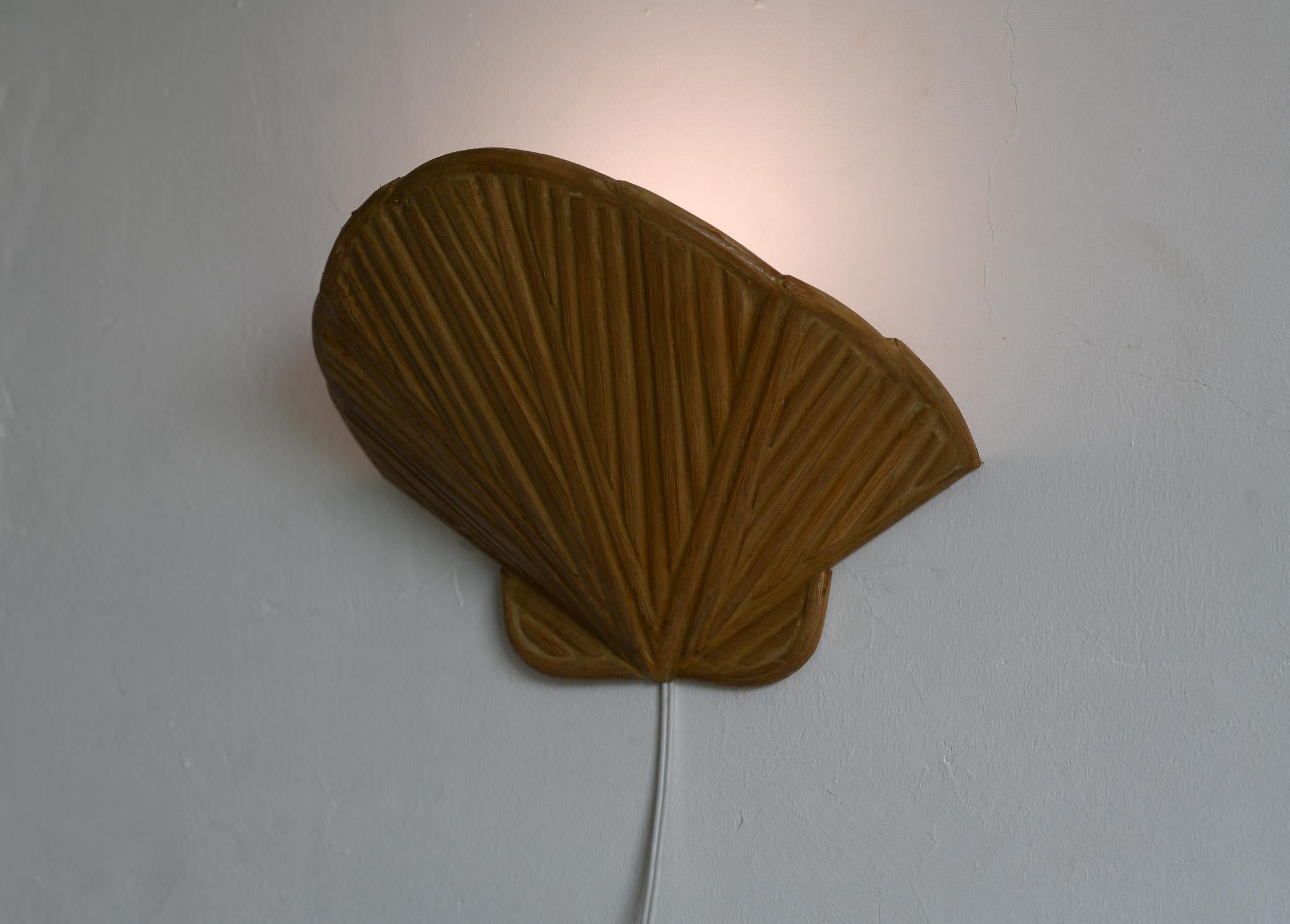 Hand-Crafted Clam Shell Pencil Reed Mid-Century Modern Wall Lamp