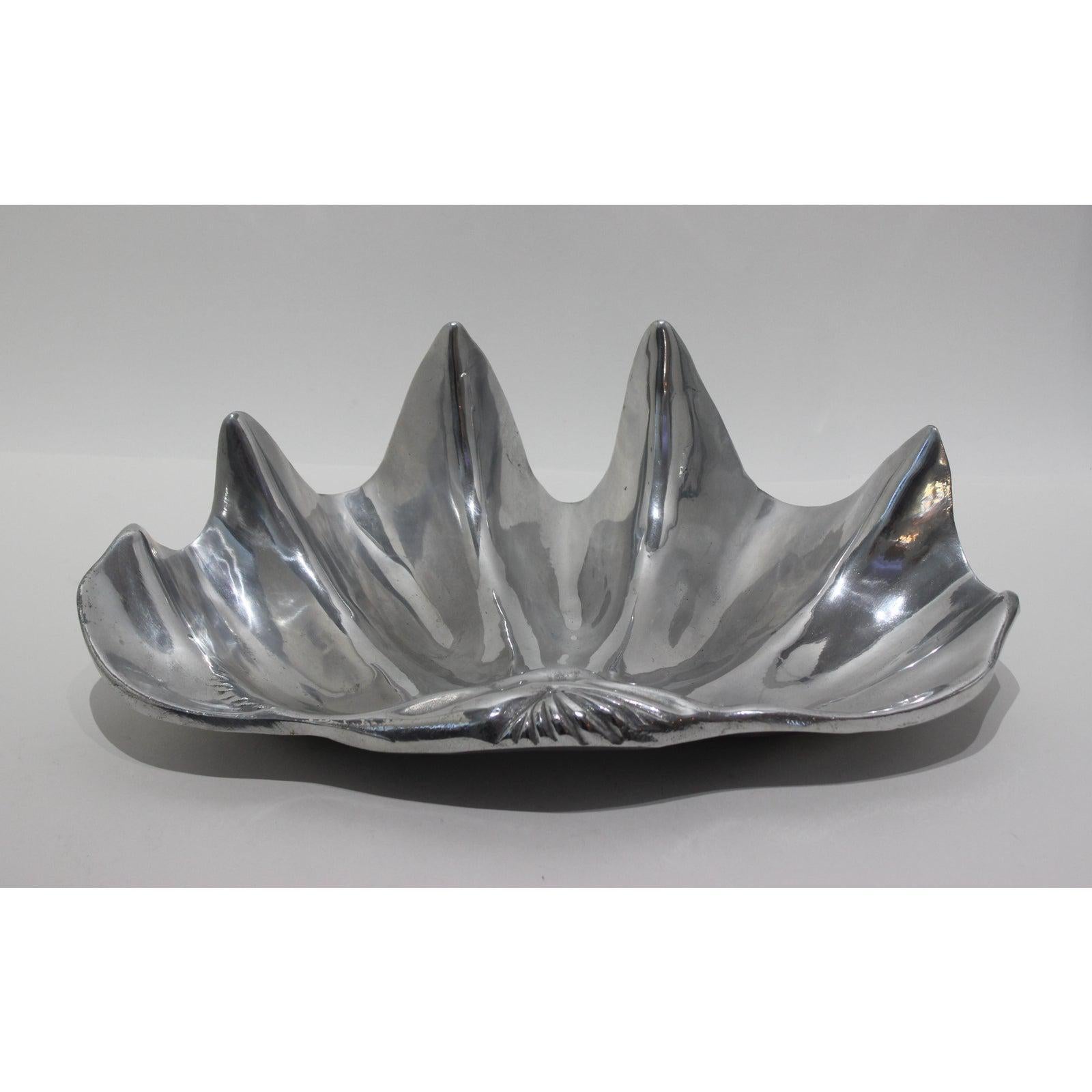 Clam Shell Serving Dish 2