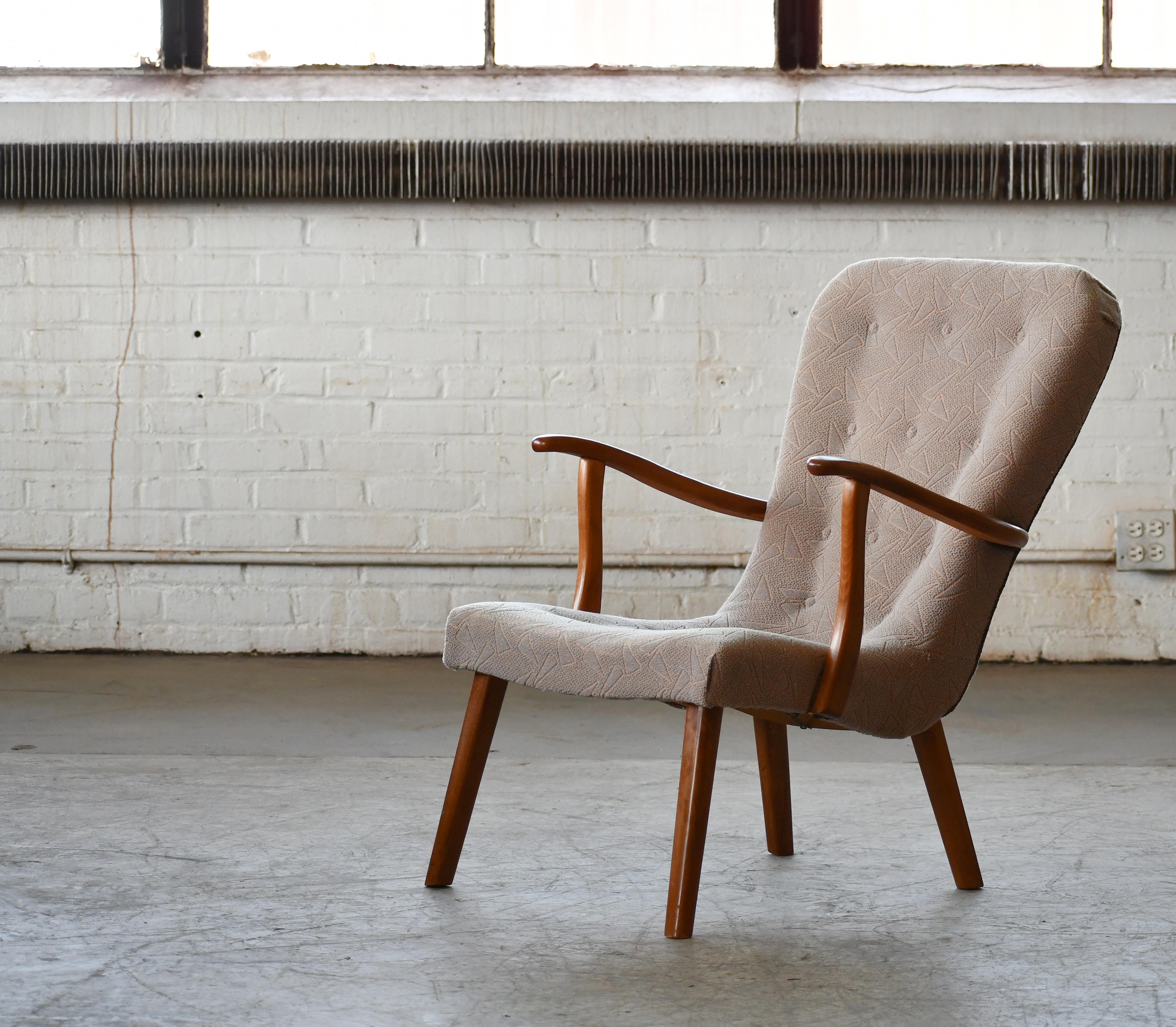 Mid-20th Century Clam Style Lounge Chair Danish Midcentury 1950s