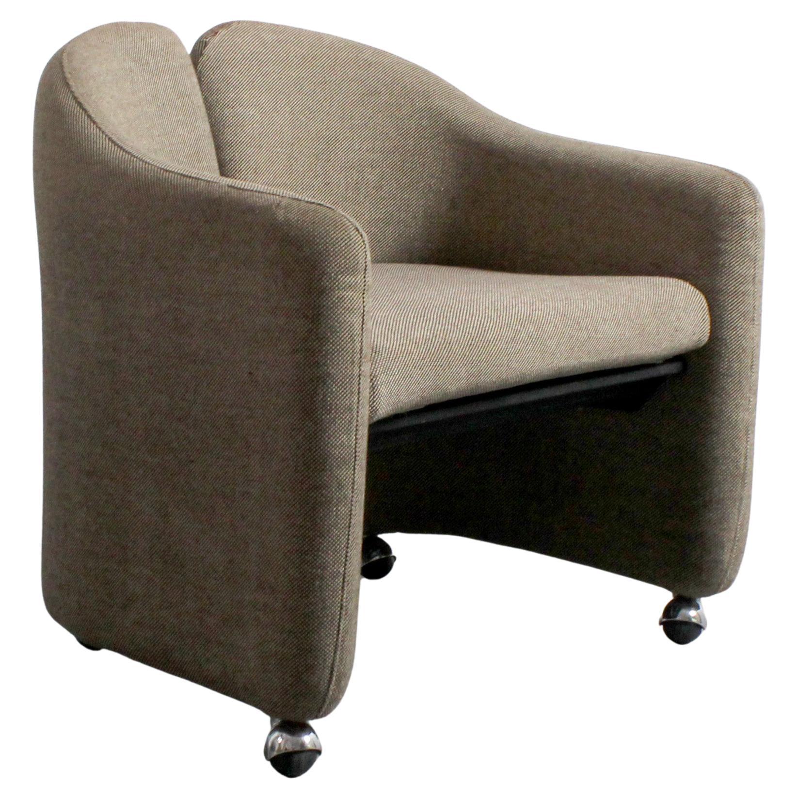 Clamis PS142 armchair in mottled white and brown upholstery - Eugenio Gerli For Sale