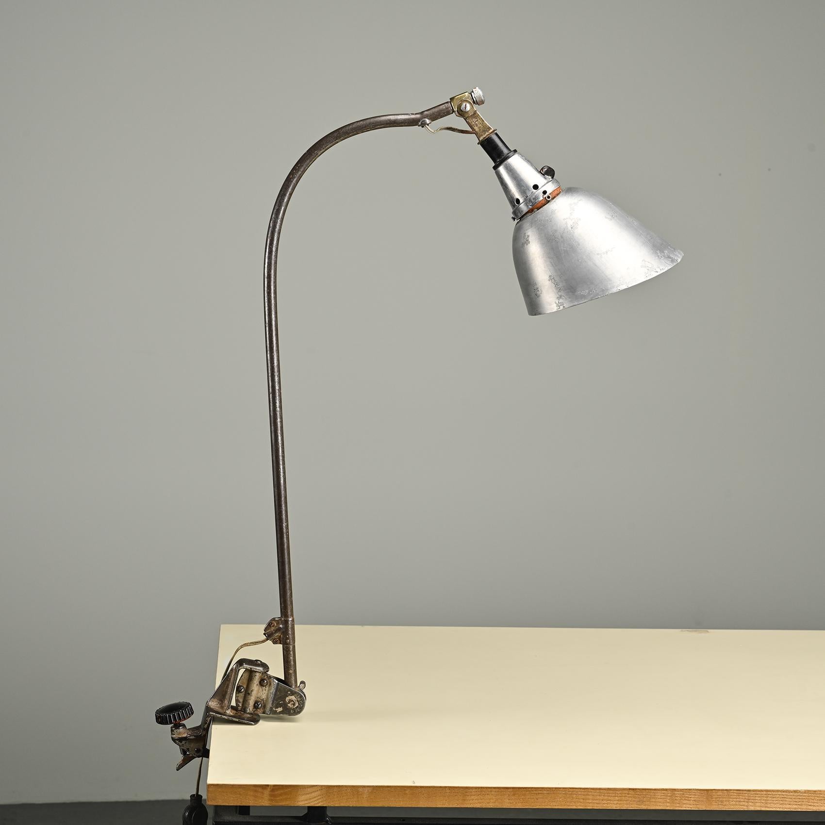 Clamp lamp Typ 113, Midgard circa 1930 For Sale 2