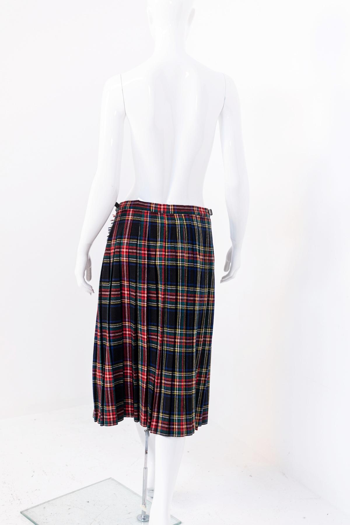 Clan Laird Vintage Scottish Skirt For Sale 5