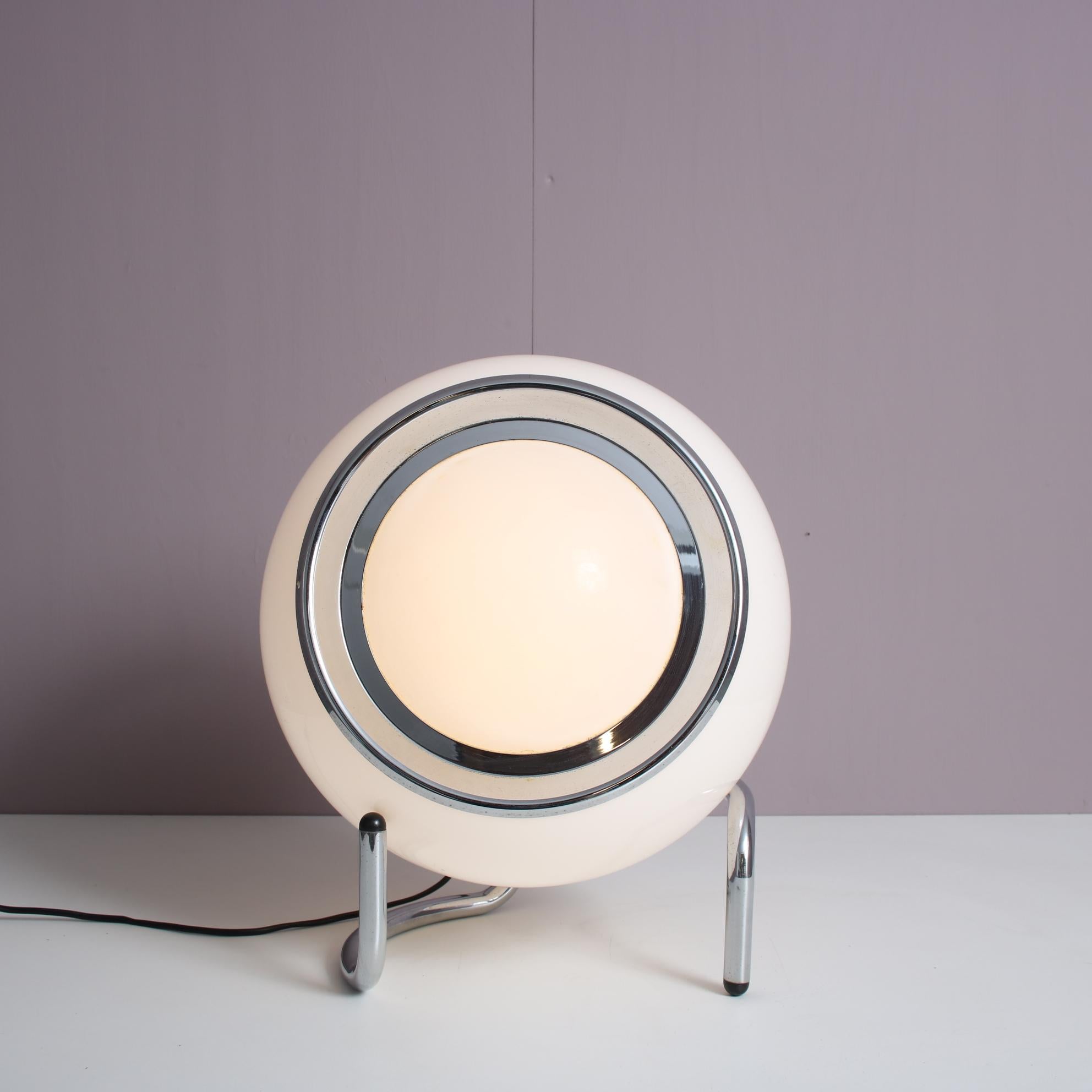 “Clan” Lamp by Harvey Guzzini & Studio 6G for Guzzini, Italy 1970 In Good Condition In Wilnis, UT