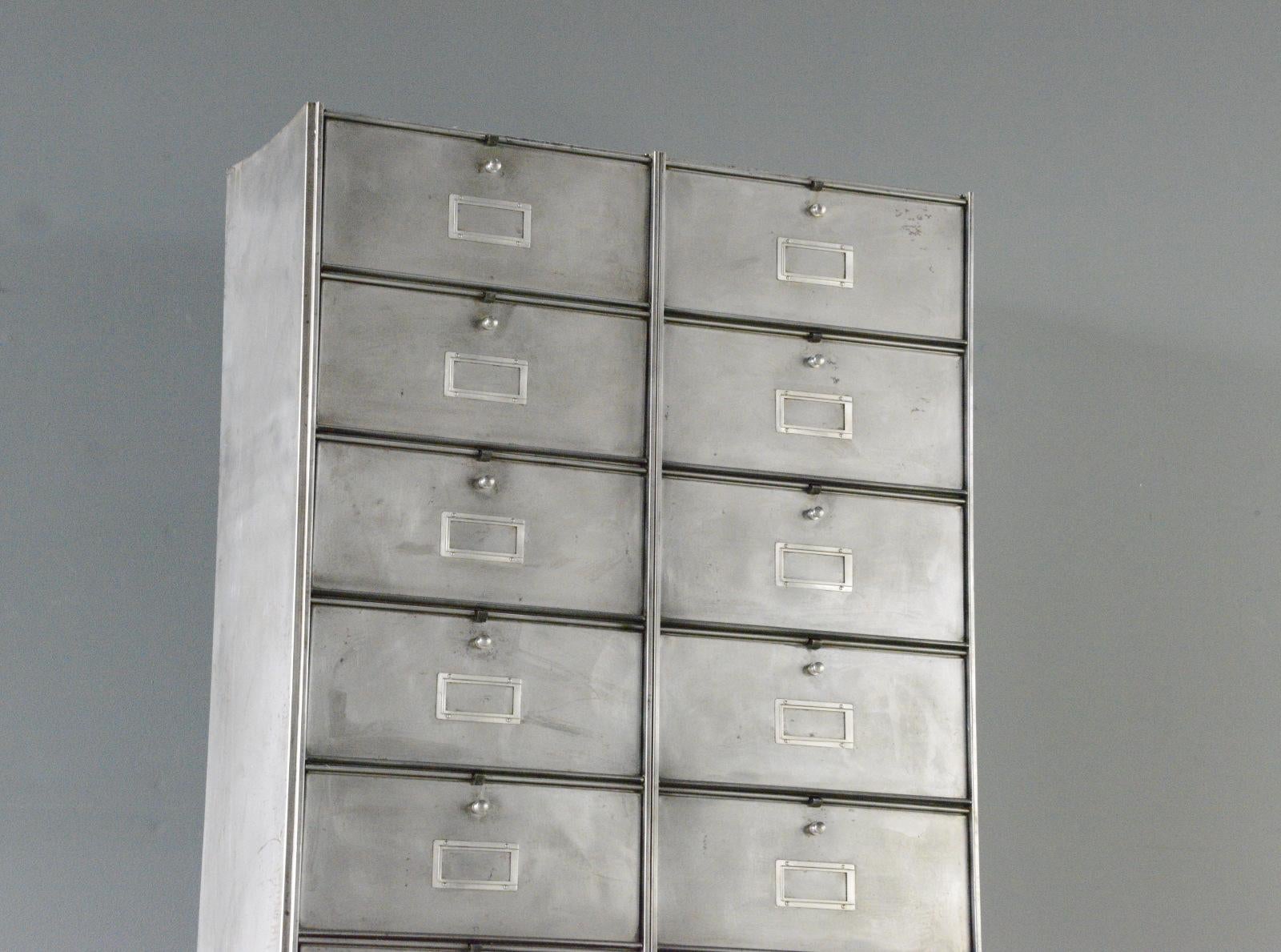 Français Meuble à clapet par Roneo Circa 1950s