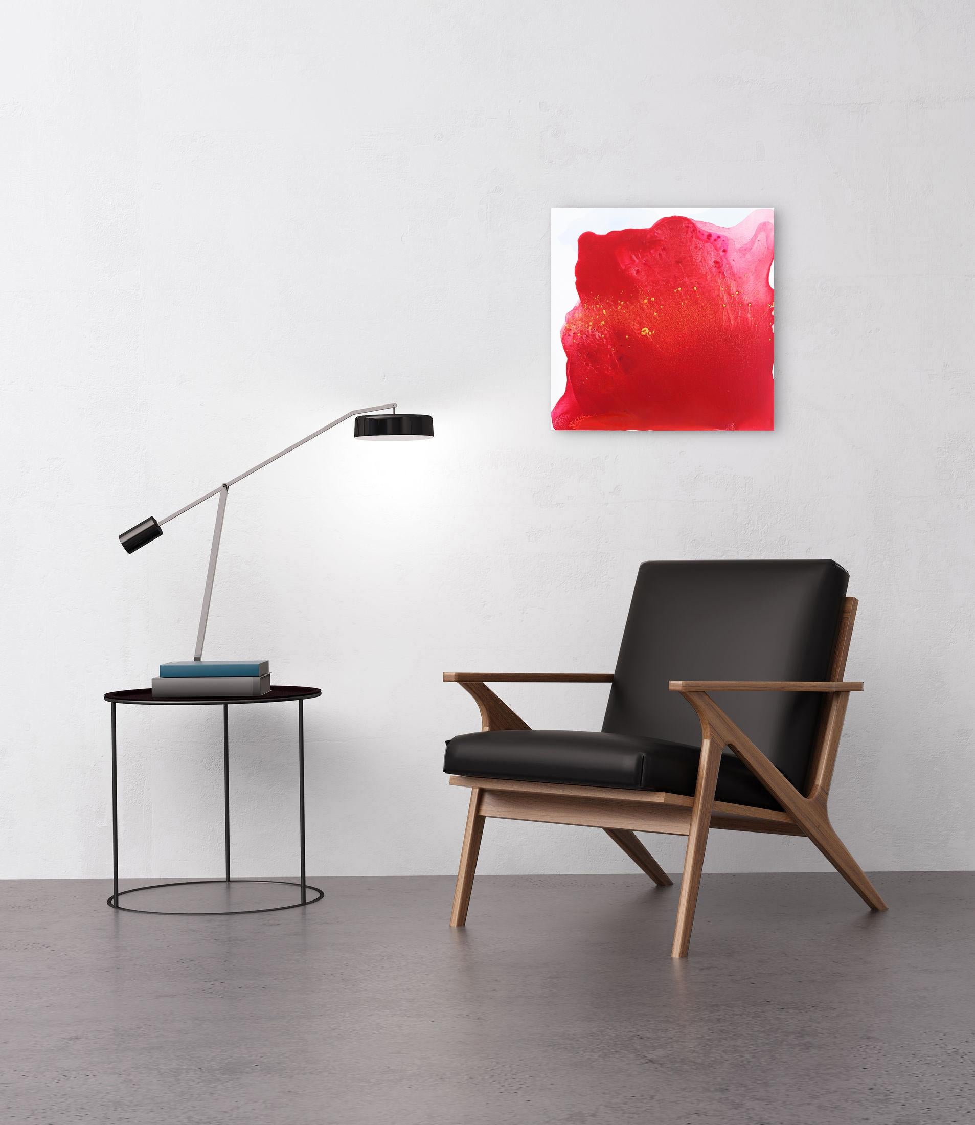 Crimson Elegance - Original Minimalist Rot auf Weiß Abstrakte Zeitgenössische Kunst – Painting von Clara Berta