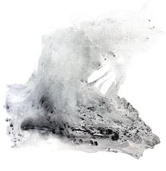 Energy' Bold Light-Filled Black and White Organic Poured Watery Abstraction (Abstraction aqueuse coulée organique)