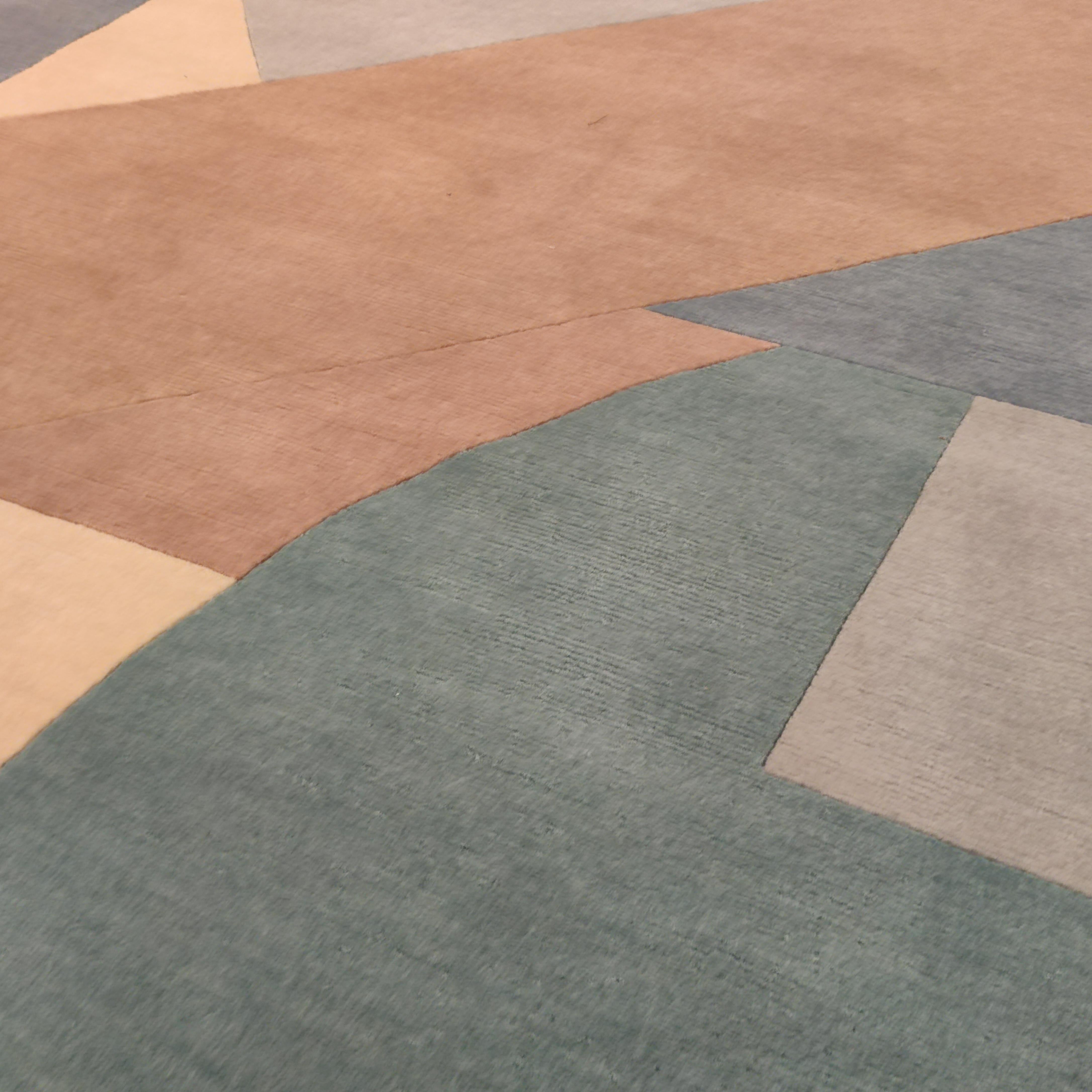 For Milan Design Week 2023, the Alberto Levi Gallery presented a series of new collections created in collaboration with the leading Milanese architect and interior designer Clara Bona. This has been Clara Bona's first venture in rug design,