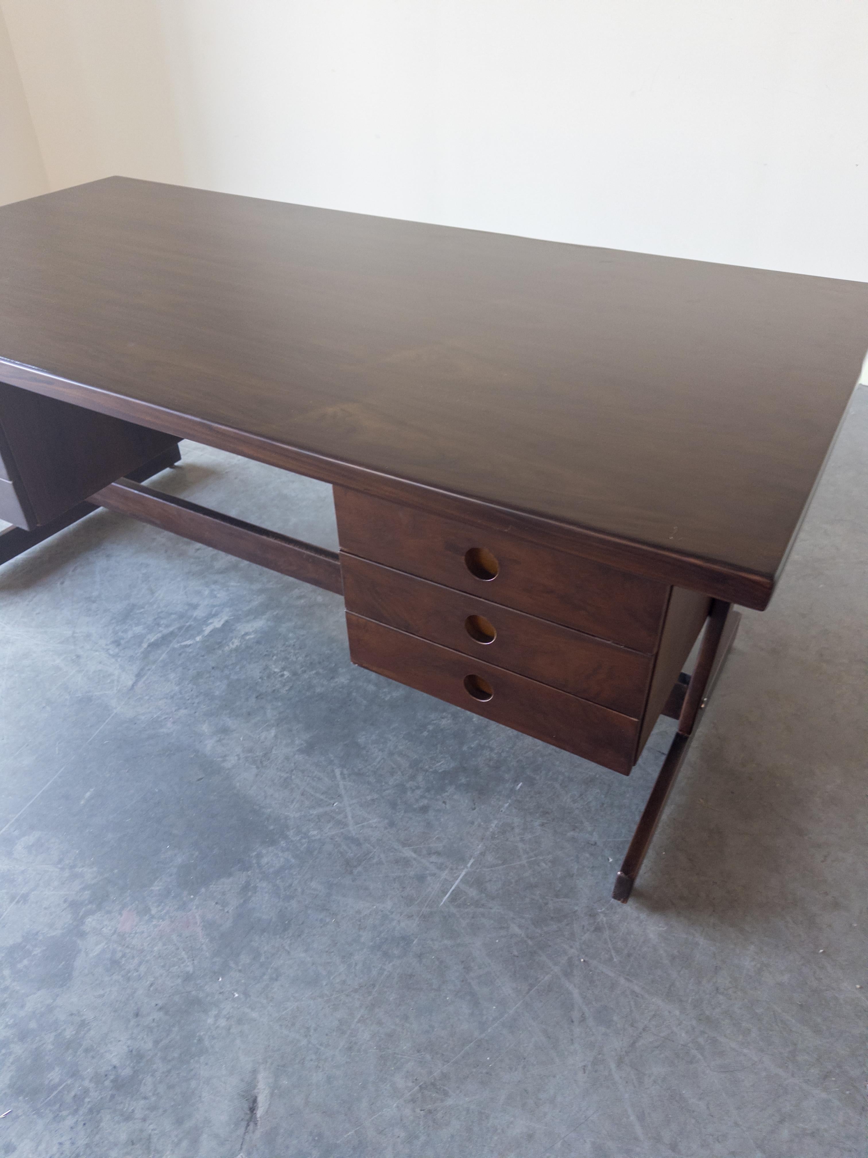 Mid-20th Century Clara Executive Desk by Sergio Rodrigues For Sale