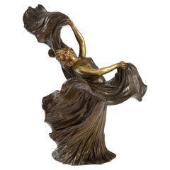 Sculture figurative in metallo