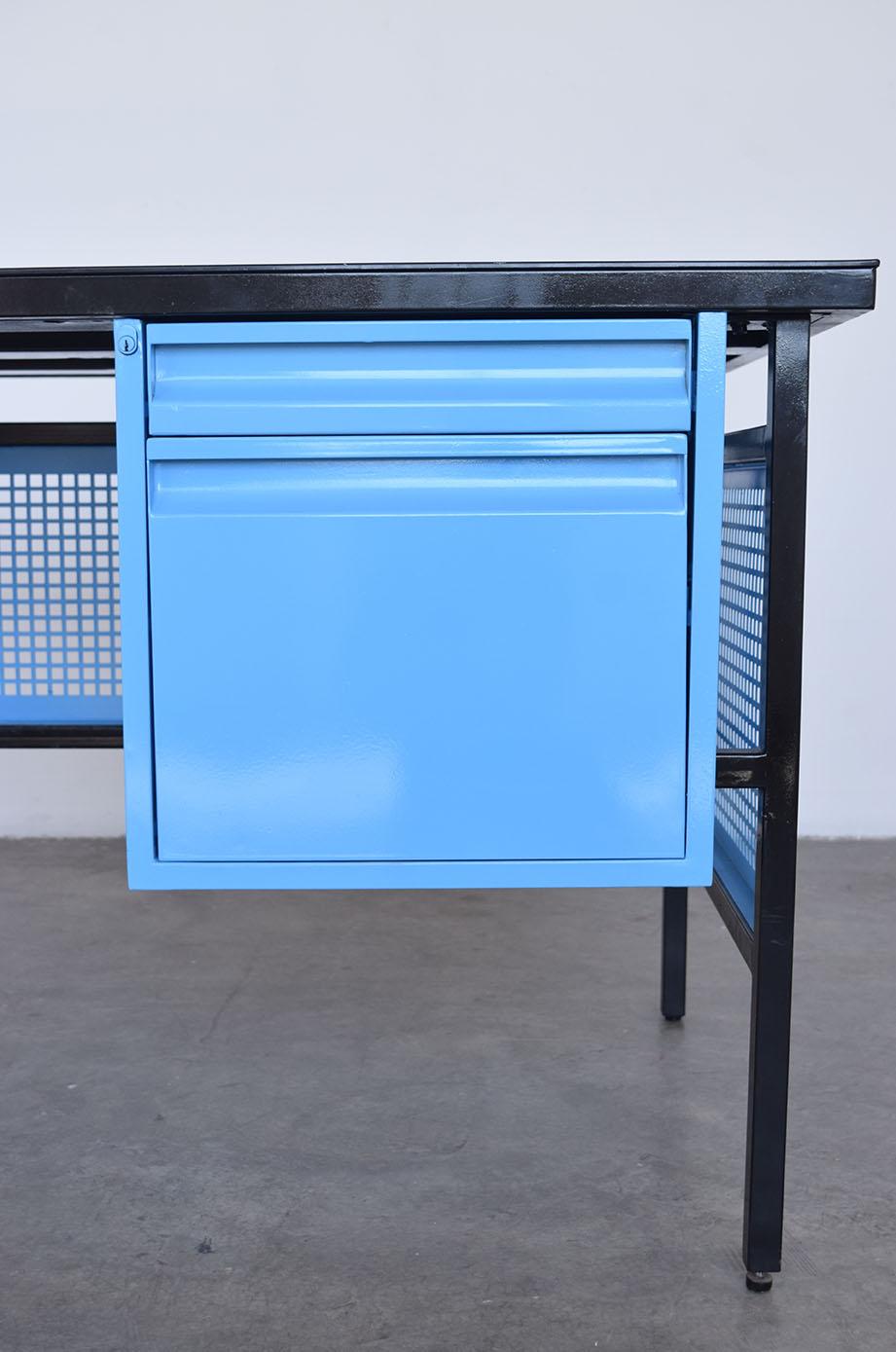 Clara Porset Steel Desk for DM Nacional 1