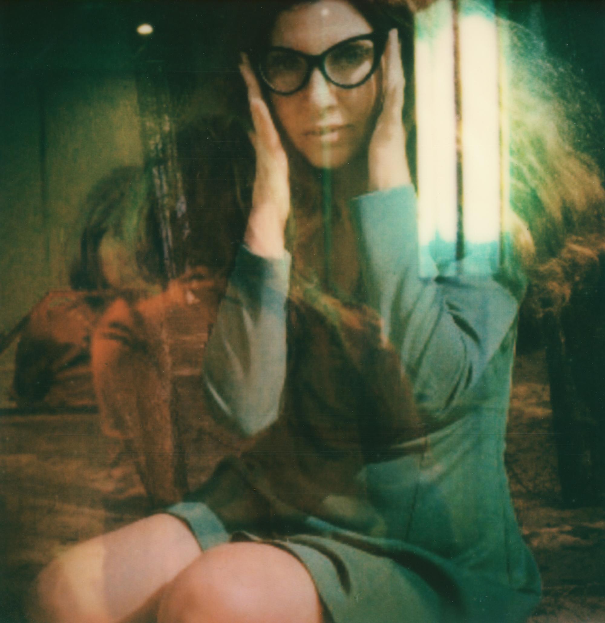Madrugada - Contemporary, Polaroid, Figurative, Woman, 21st Century, Psychiatry
