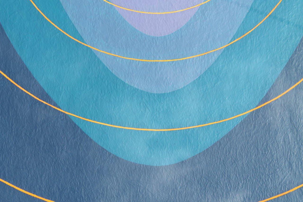 Mandala No. 5, dipinto astratto blu di forma ovoidale della metà del secolo scorso - Abstract Painting Blu di Clarence Holbrook Carter