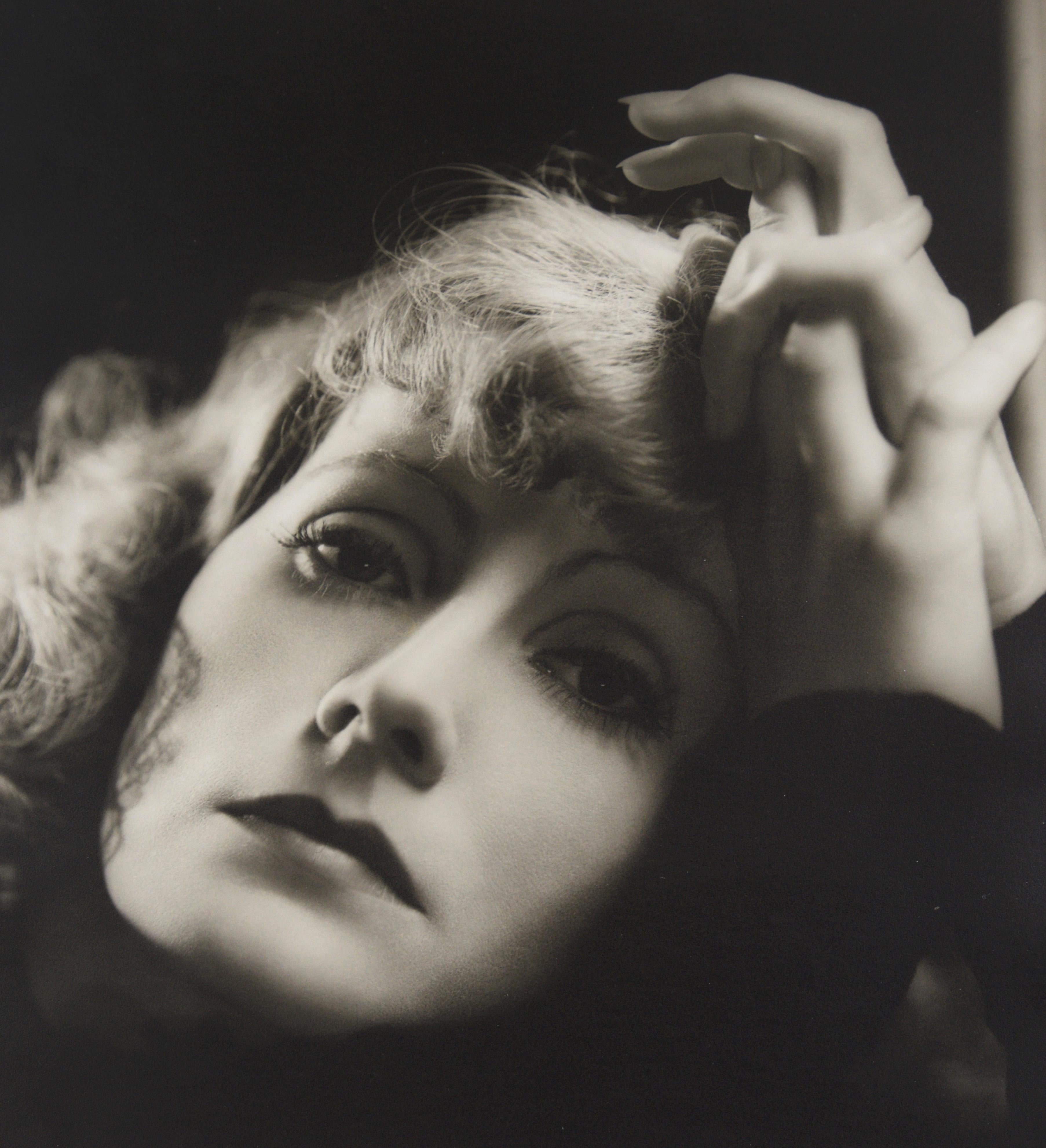 Greta Garbo „Her Rise And Fall #2“ - 1931 Fotografie von Clarence Sinclair Bull im Angebot 2