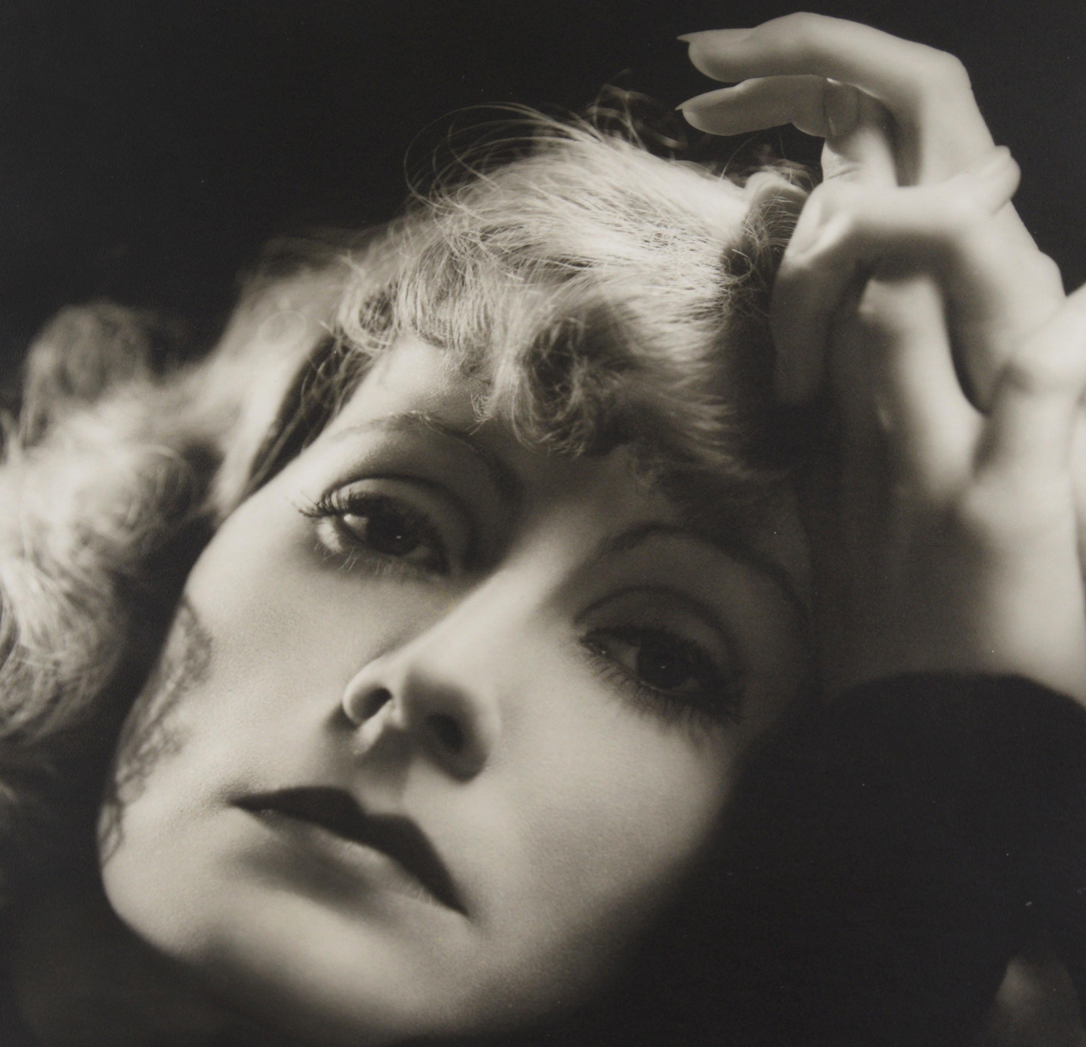 Greta Garbo „Her Rise And Fall #2“ - 1931 Fotografie von Clarence Sinclair Bull im Angebot 3