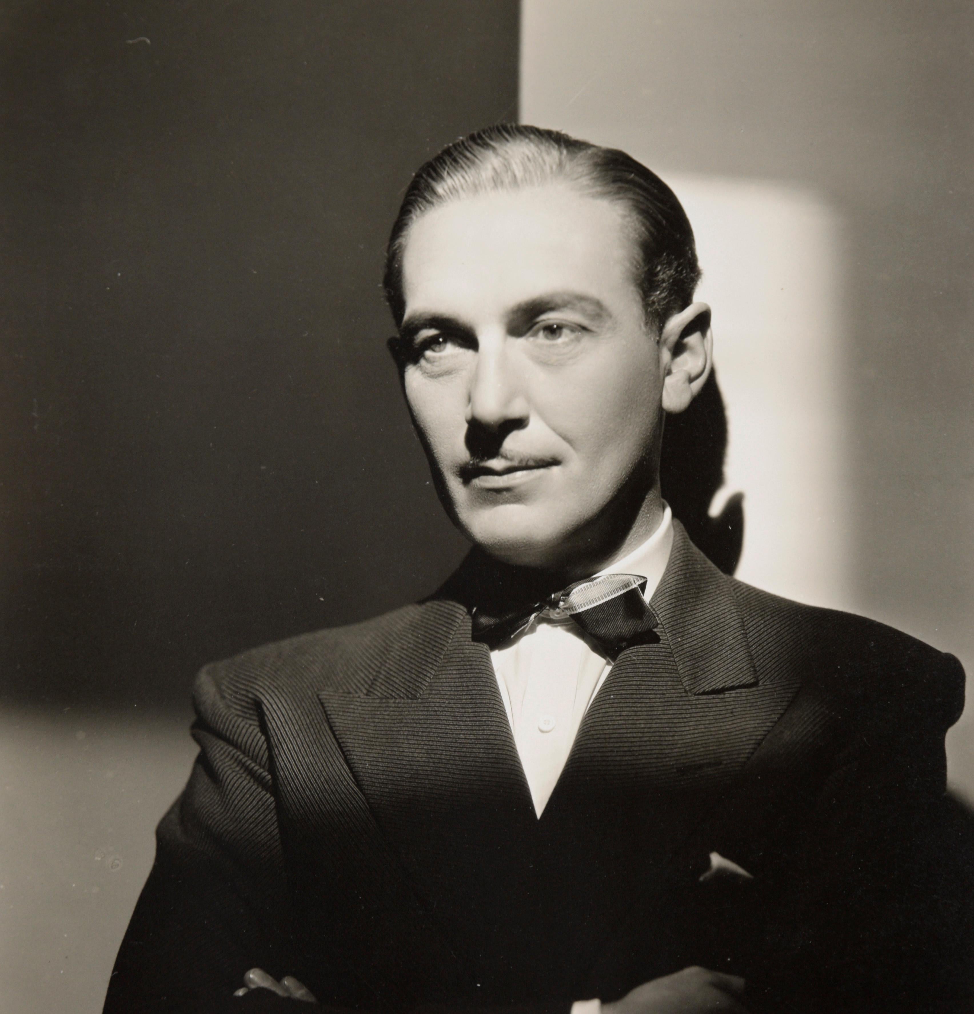 « Watch On The Rhine » (Voir sur le Rhin) - 1943 Photographie de Clarence Sinclair Bull en vente 2