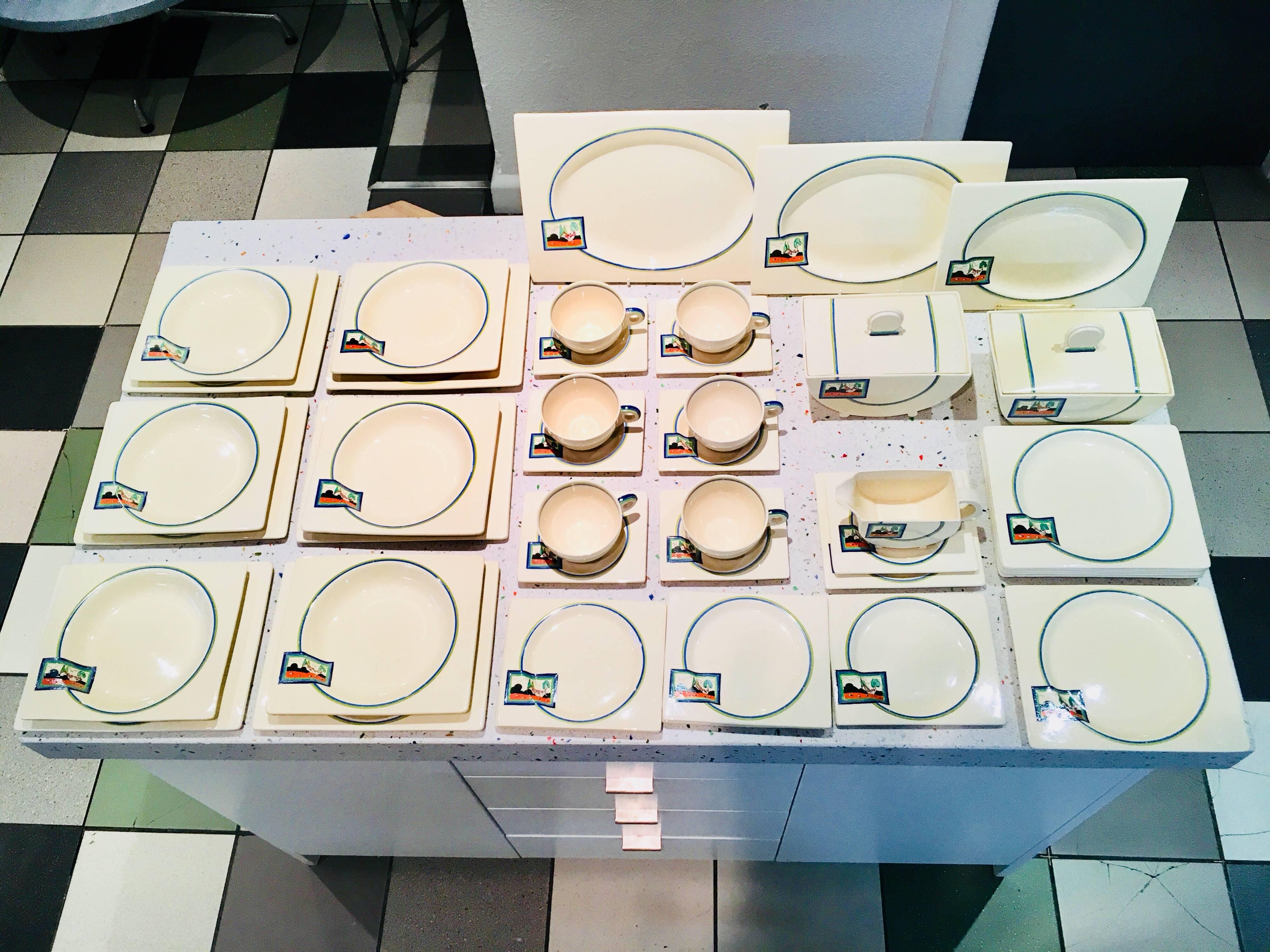 Clarice Cliff 45 Piece Dinner Set Rare Tulips Design, circa 1930s For Sale 1