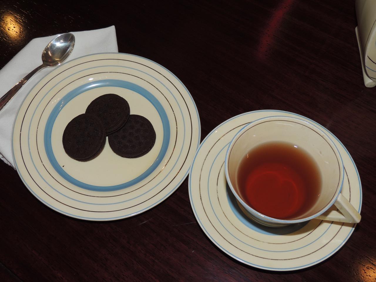 Ceramic Clarice Cliff Art Deco Tea and Coffee Set for Eight