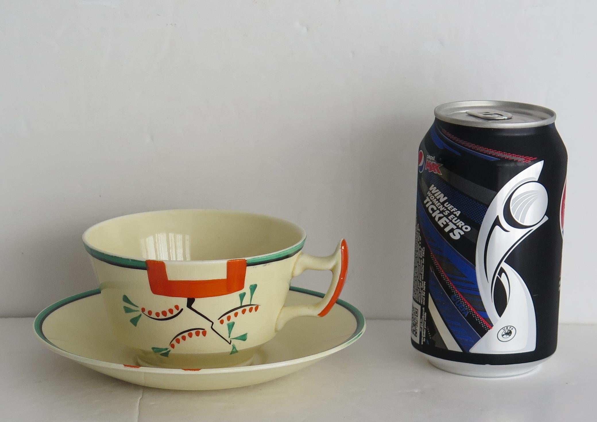 Clarice Cliff Cup and Saucer Duo Ravel Pattern Athens Shape, Art Deco circa 1936 For Sale 3