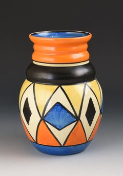 Clarice Cliff HAND PAINTED ABSTRACT DOUBLE DIAMONDS 358 SHAPE VASE C.1930