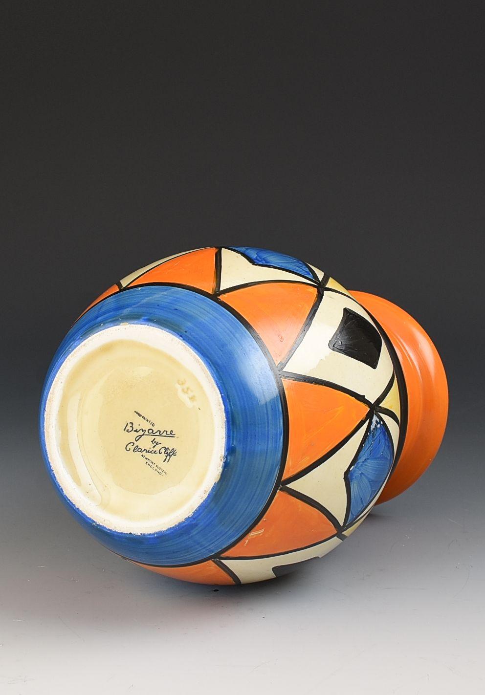 British Clarice Cliff HAND PAINTED ABSTRACT DOUBLE DIAMONDS 358 SHAPE VASE C.1930 For Sale