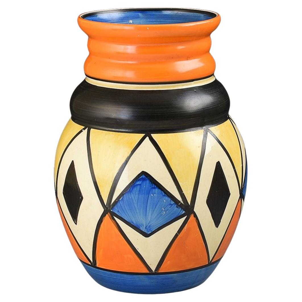 Clarice Cliff HAND PAINTED ABSTRACT DOUBLE DIAMONDS 358 SHAPE VASE C.1930 For Sale
