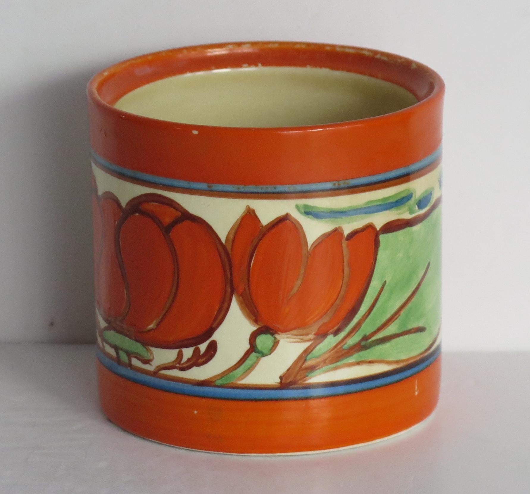 Hand-Painted Clarice Cliff Pot in Lily Orange Fantasque Pattern, Art Deco period circa 1929 For Sale