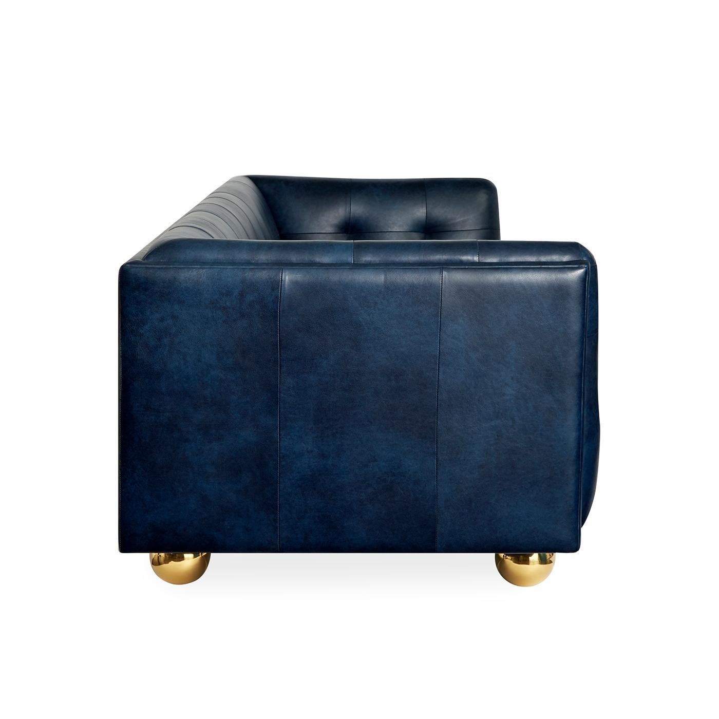 Moderne Canapé Claridge Modern Chesterfield en cuir bleu marine en vente
