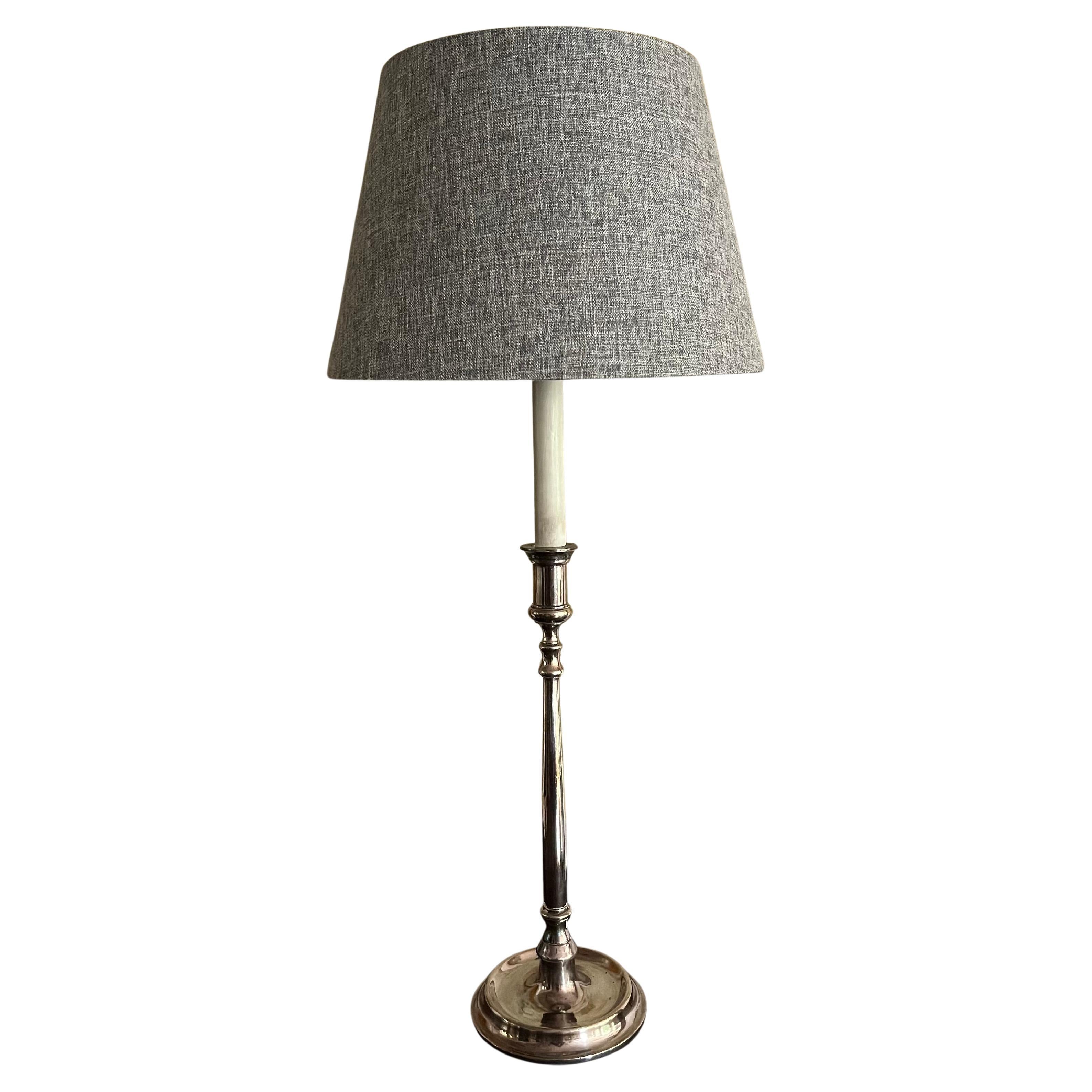 Claridges Hôtel silverplate lamp For Sale