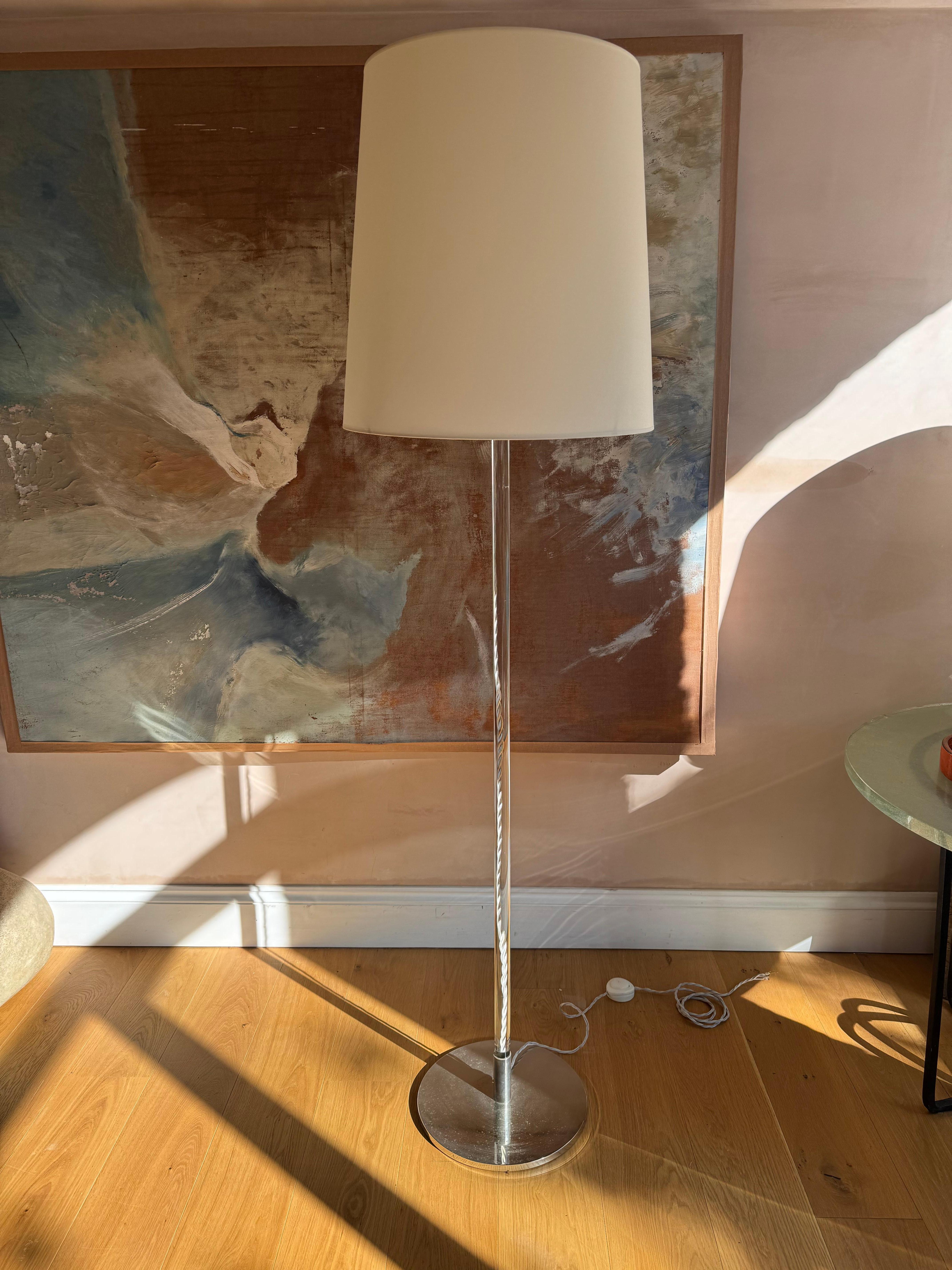 Elegant late 20th century solid glass rod abs chrome floor lamp after a Modernist design. Provenance Claridges group Hotel, London. Rewired with bespoke shade.