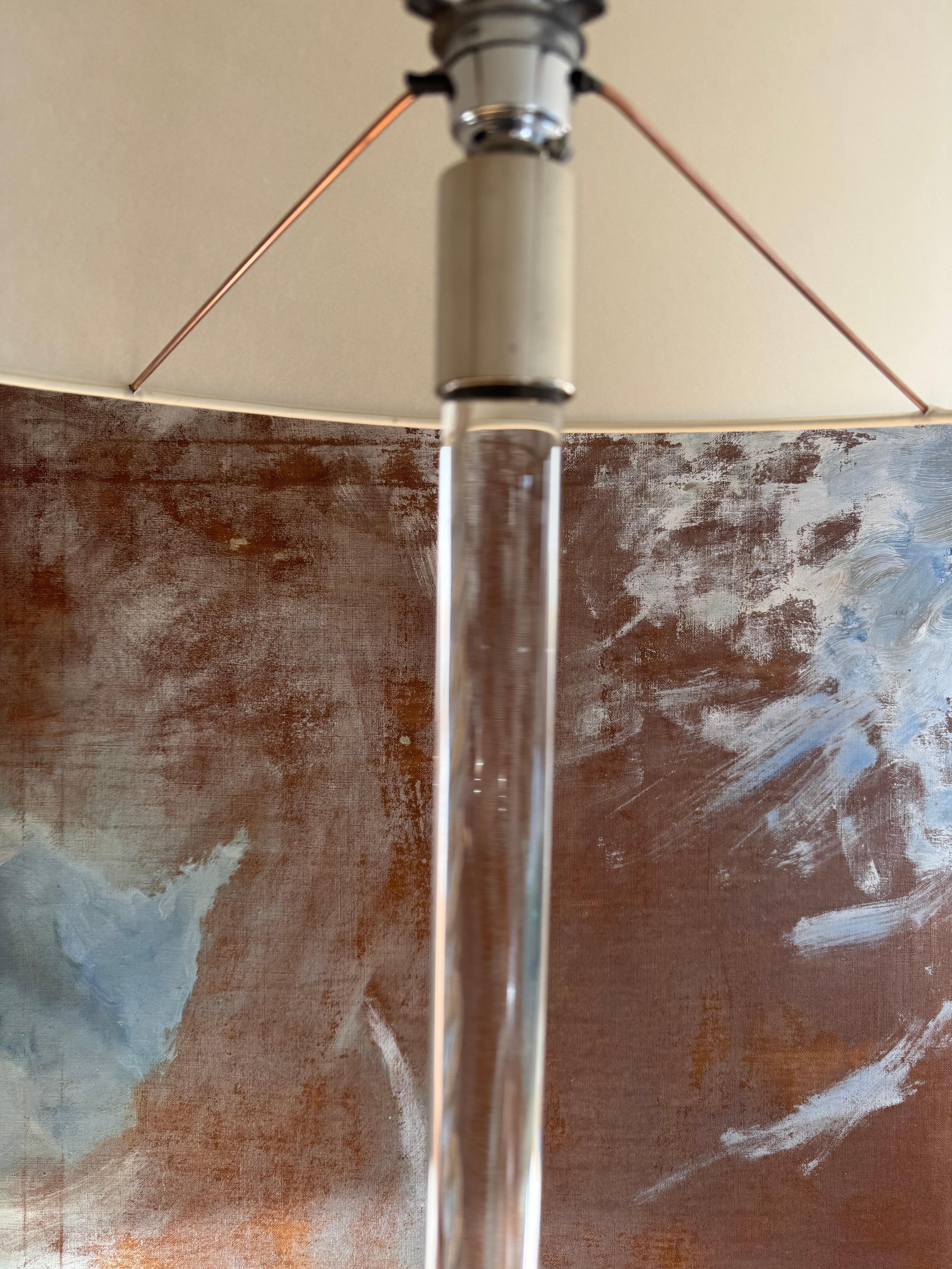 British Claridge’s modernist style glass and chrome elegant floor lamp For Sale