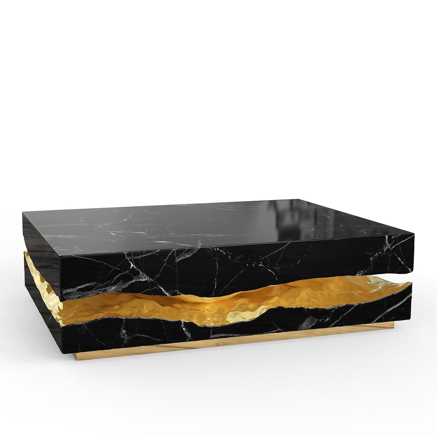 Portugais Table basse en marbre noir Clarina en vente