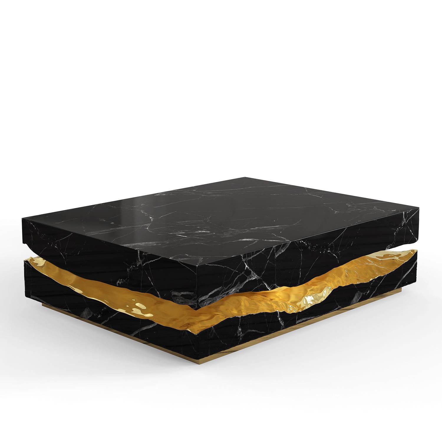 Poli Table basse en marbre noir Clarina en vente