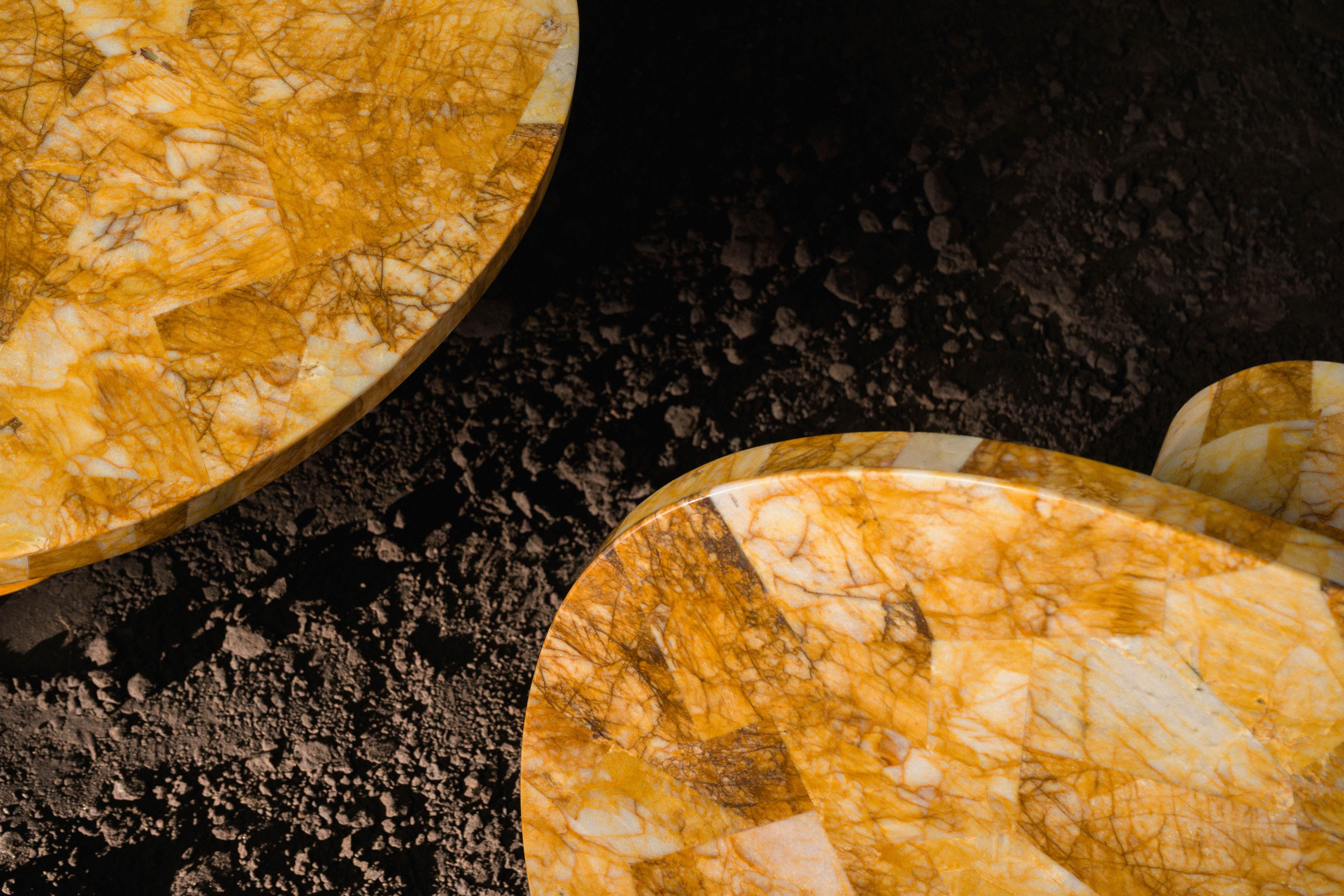 Pierre Table d'appoint Clarion par DeMuro Das dans la photo en jaspe en vente