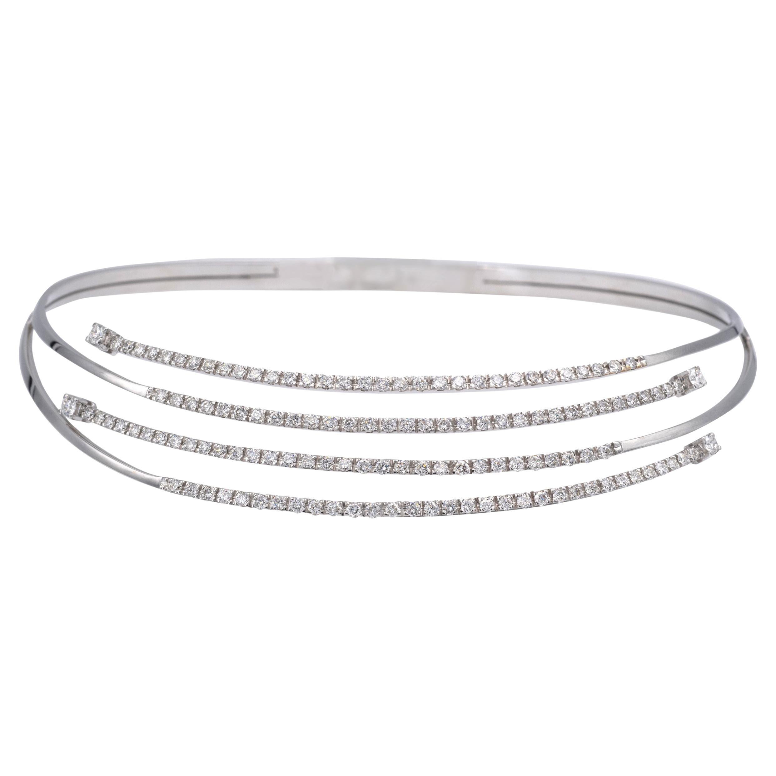 Claris-A 18K White Gold and Diamond Necklace im Angebot