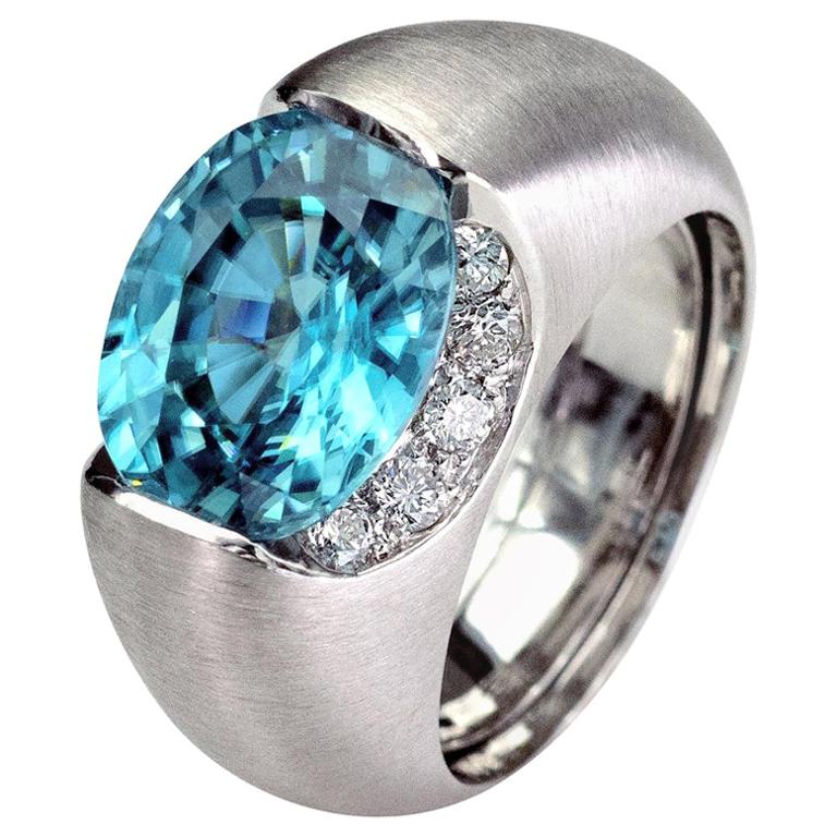 Claris A Blue Zircon and Diamond 18 Karat White Gold Ring