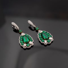 Claris-A Certified Colombian Vivid Green Emerald Diamond Earrings in 18K Gold