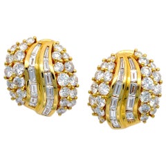 Claris-A Round and Baguette Diamond 18 Karat Yellow Gold Clip-On Wave Earrings