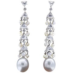 Claris-A Pendants d'oreilles chandelier en or blanc 18 carats, perles et diamants