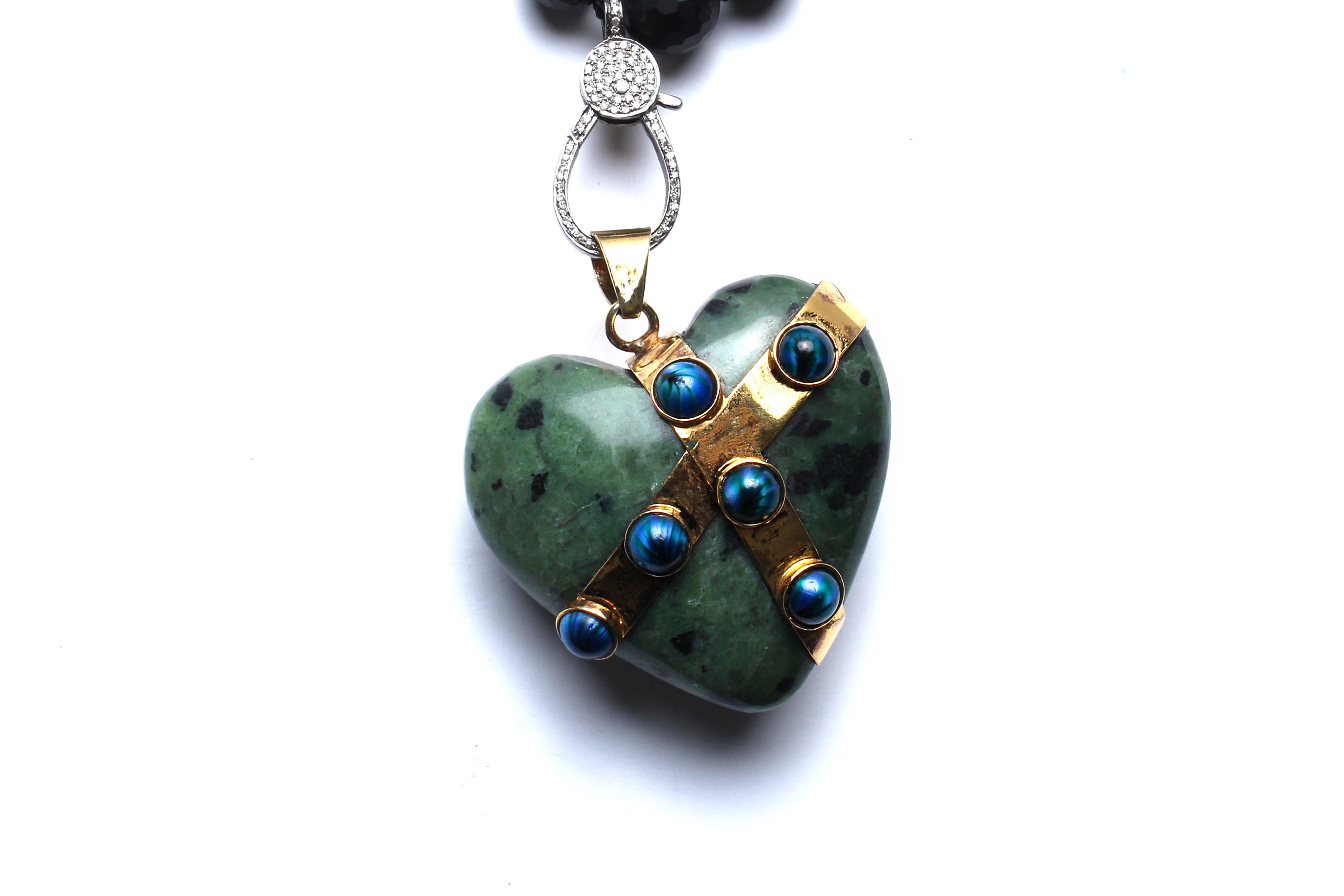 Emerald Cut Clarissa Bronfman Agate Emerald Jade Chalcedony 14k Gold Heart Rosary Necklace For Sale