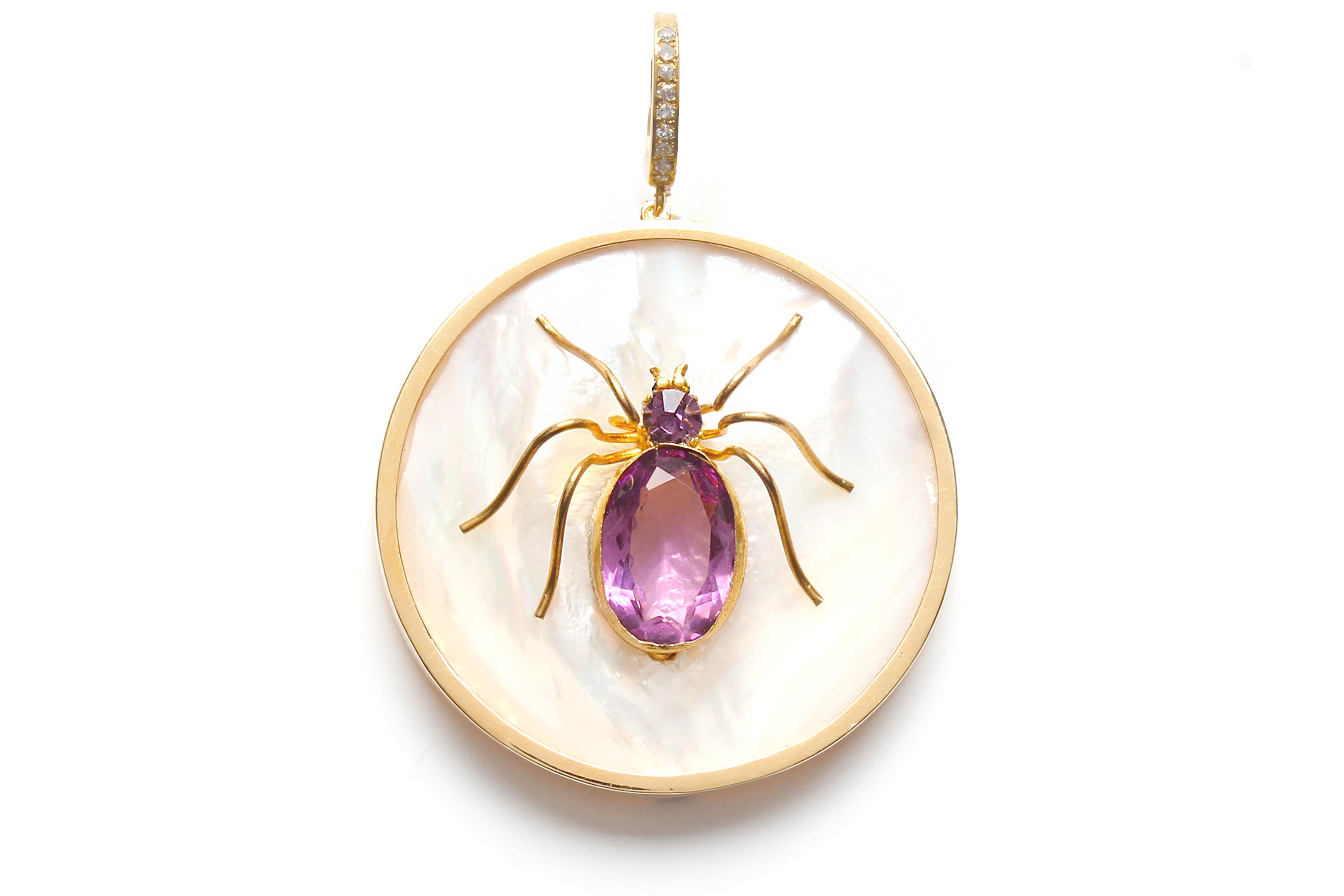 CLARISSA BRONFMAN Amethyst Spider MotherofPearl Pendant & Chunky Gold Chain Neuf - En vente à New York, NY