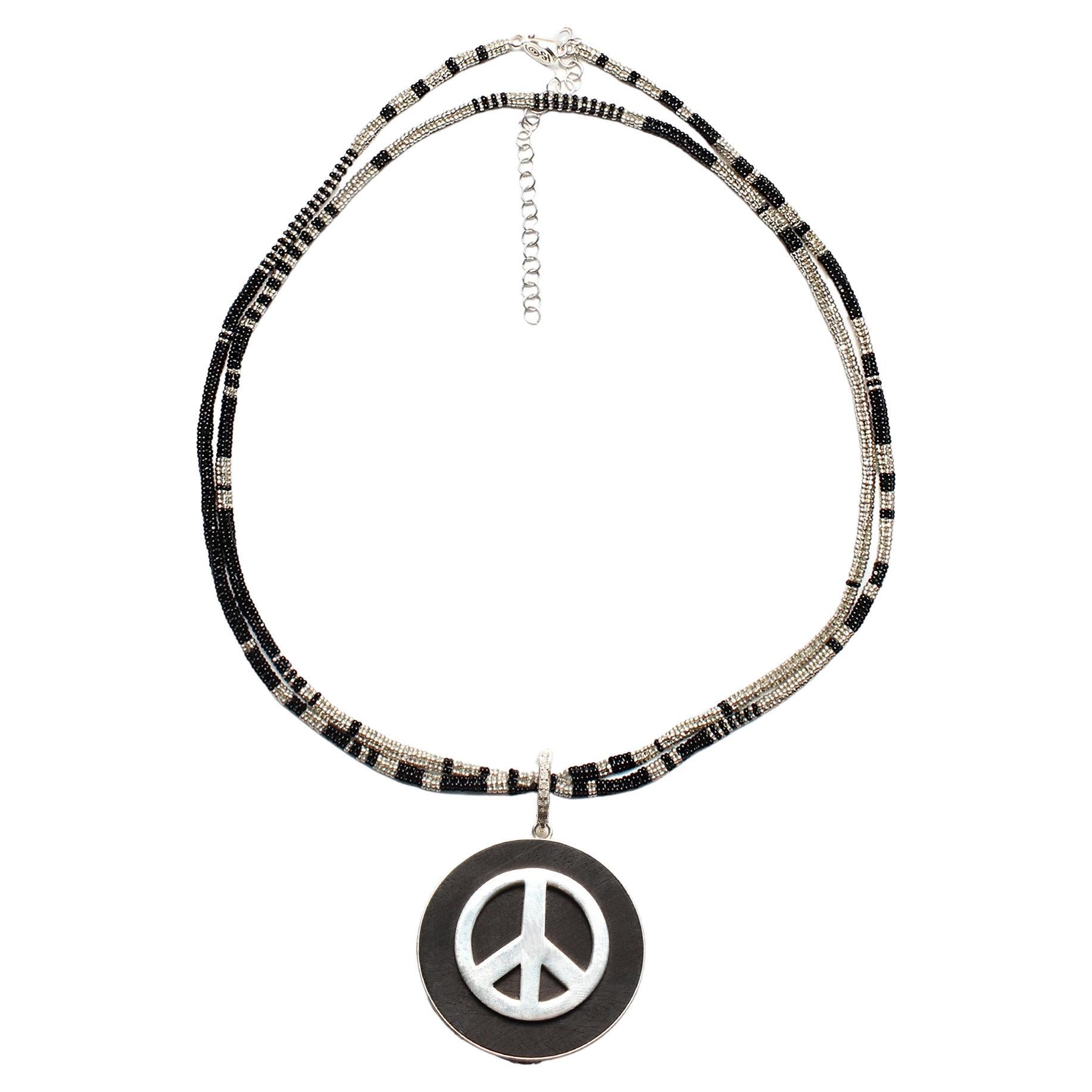 Clarissa Bronfman Collana "Alonso" in argento nero &  Ciondolo della pace con diamante e ebano