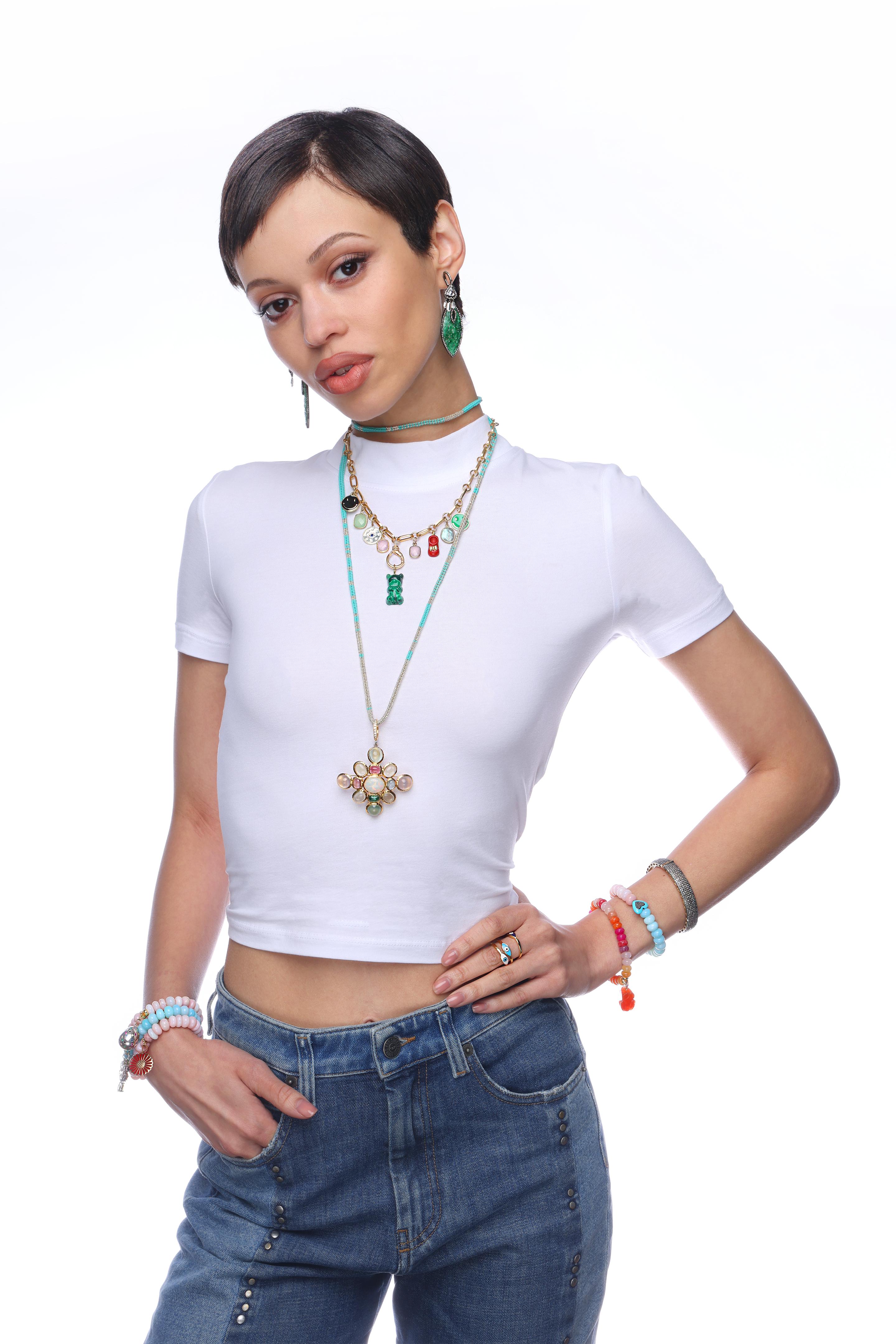 Clarissa Bronfman, agata blu, fiore di diamante su collana Alonso in argento blu. in vendita 4