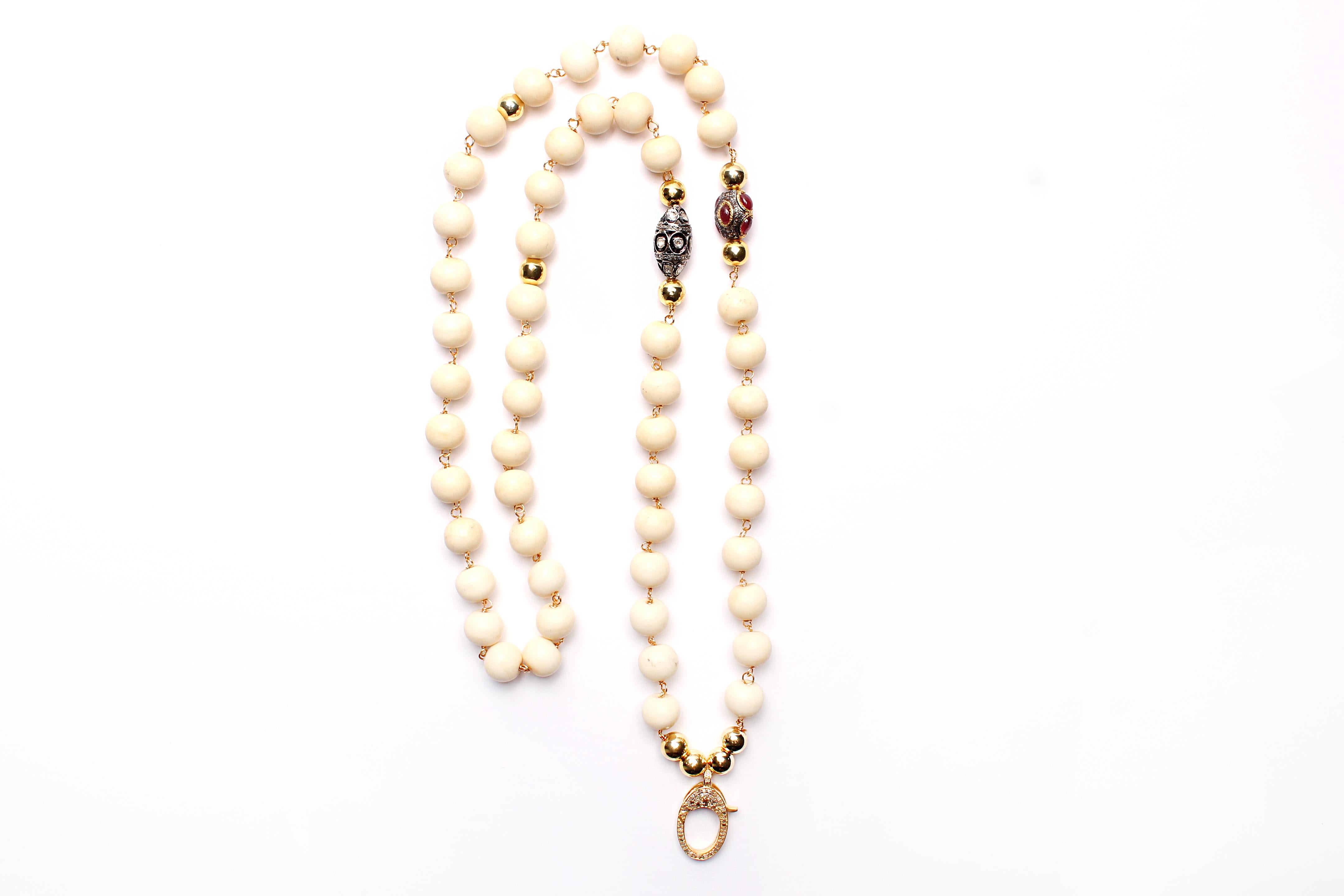 CLARISSA BRONFMAN Bone Diamond Ruby Gold Rosary & Sapphire Polki Flower Pendant For Sale 3
